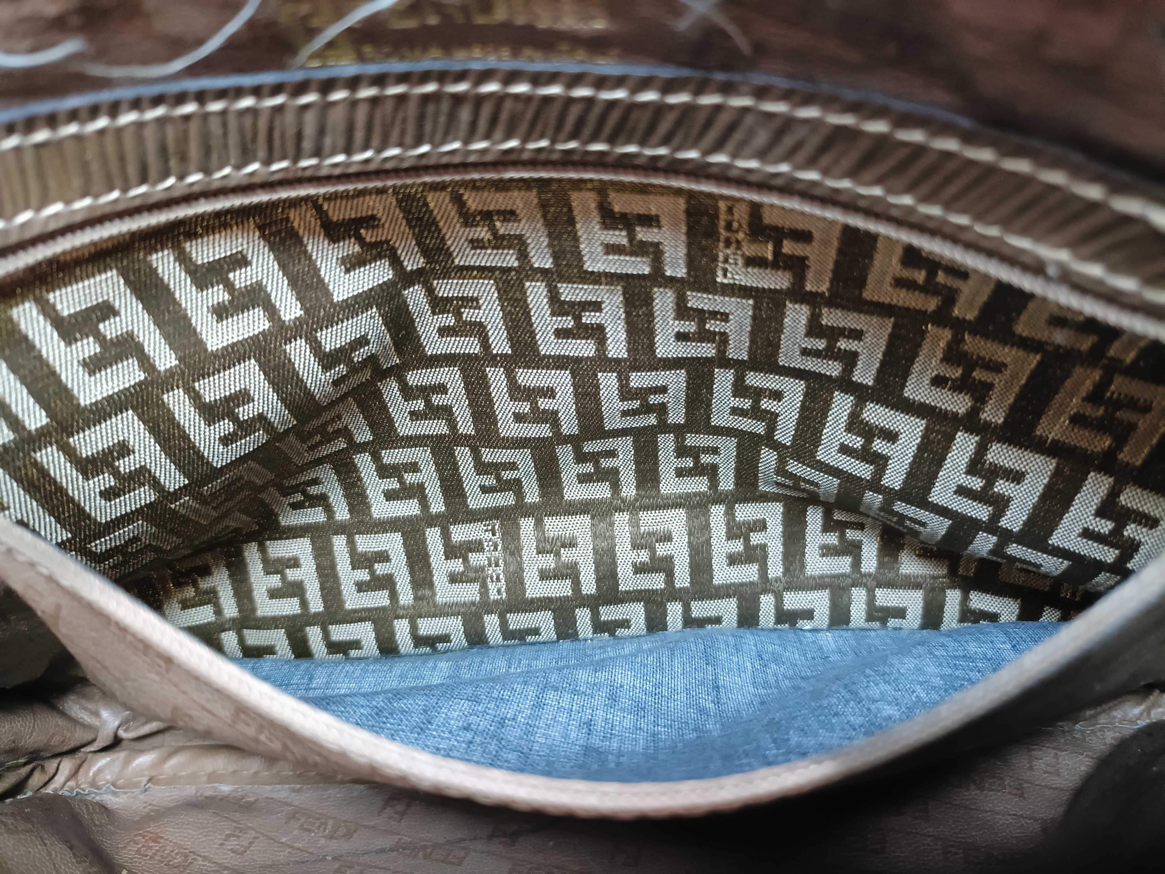 Zucca pattern vinyl shoulder bag — view 13