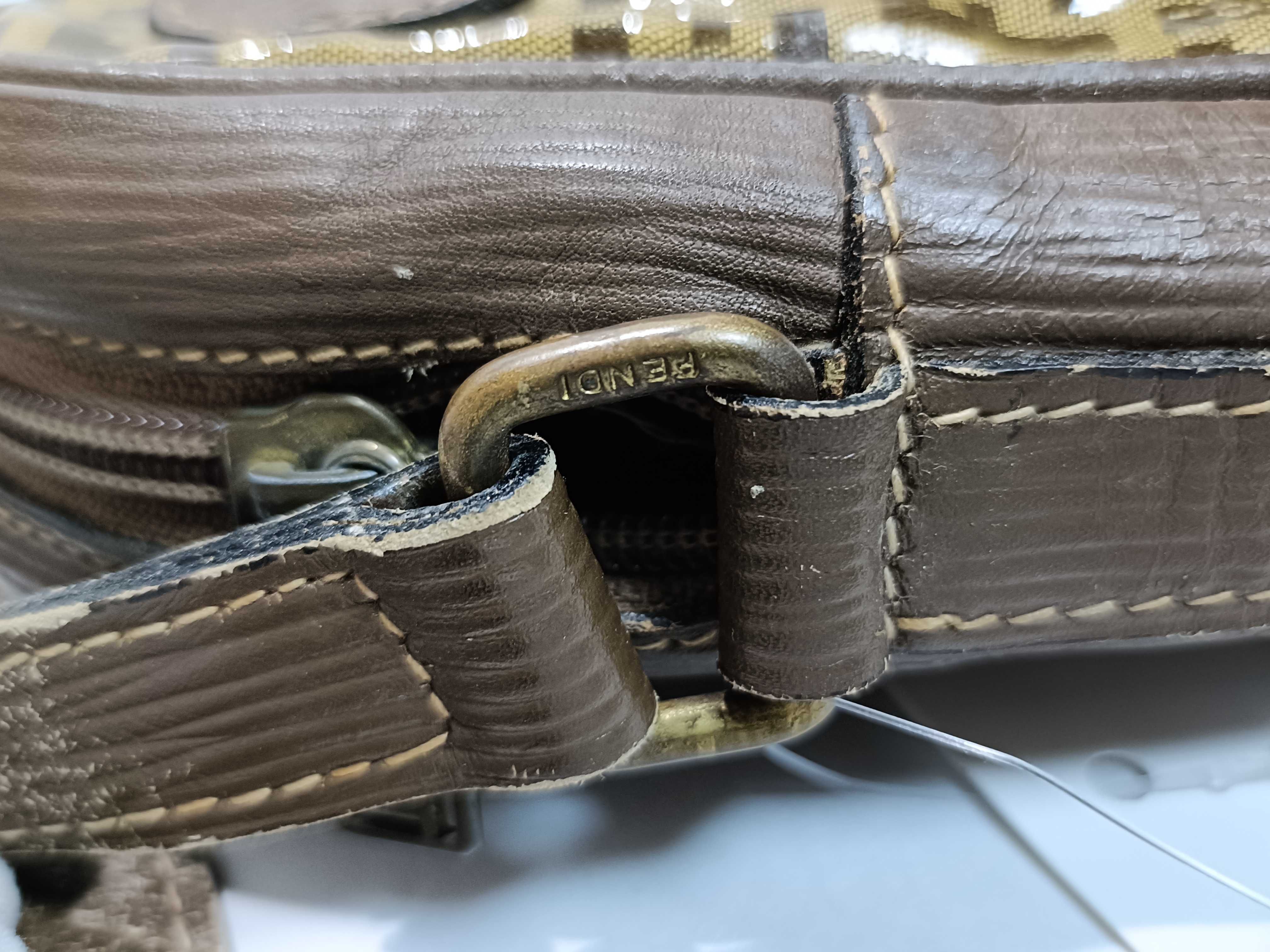 Zucca pattern vinyl shoulder bag — view 5