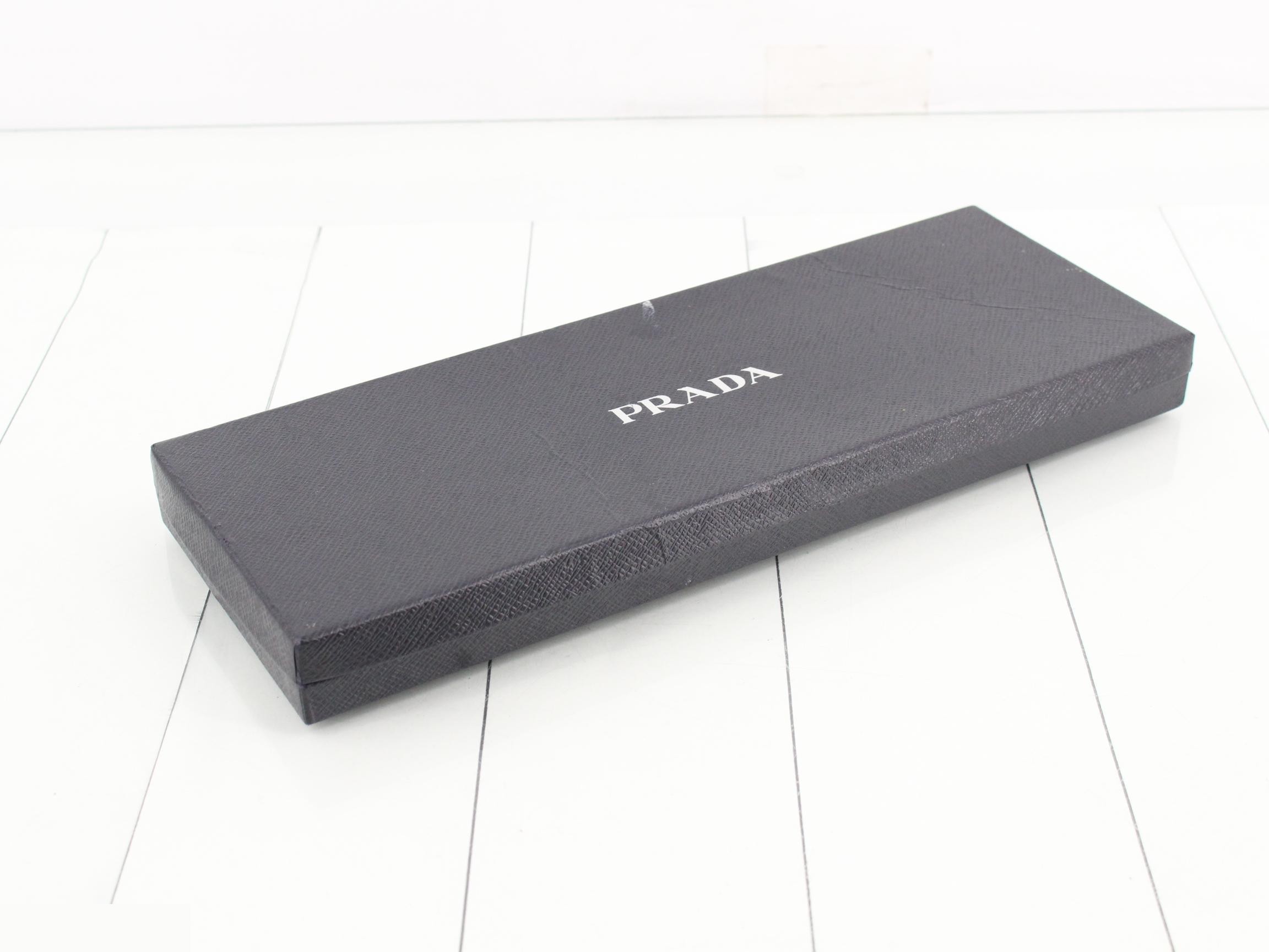 Re-NYLON Triangular Plate, Black, with Label/Box — view 4