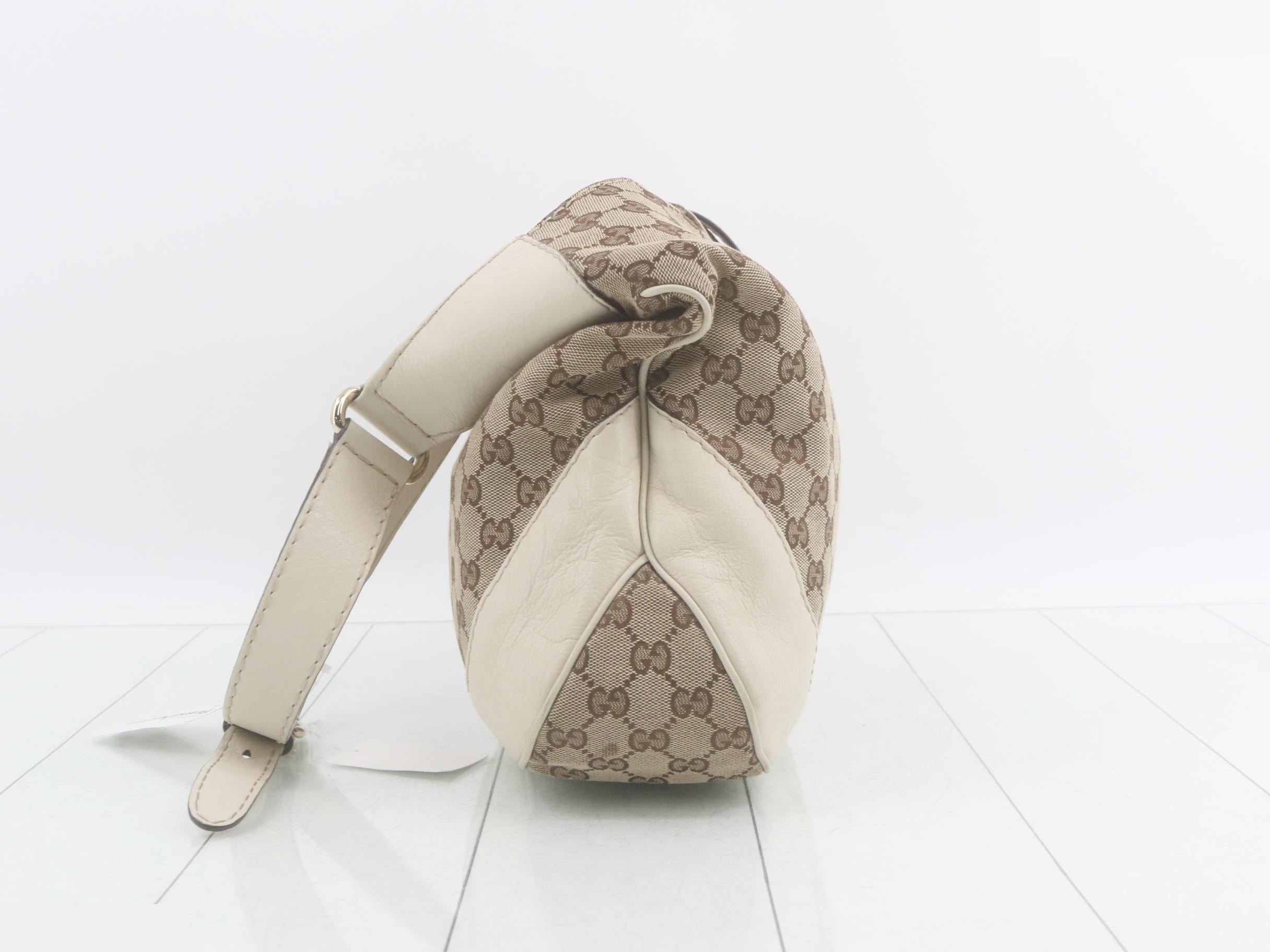 GG Canvas Shoulder Bag — view 4
