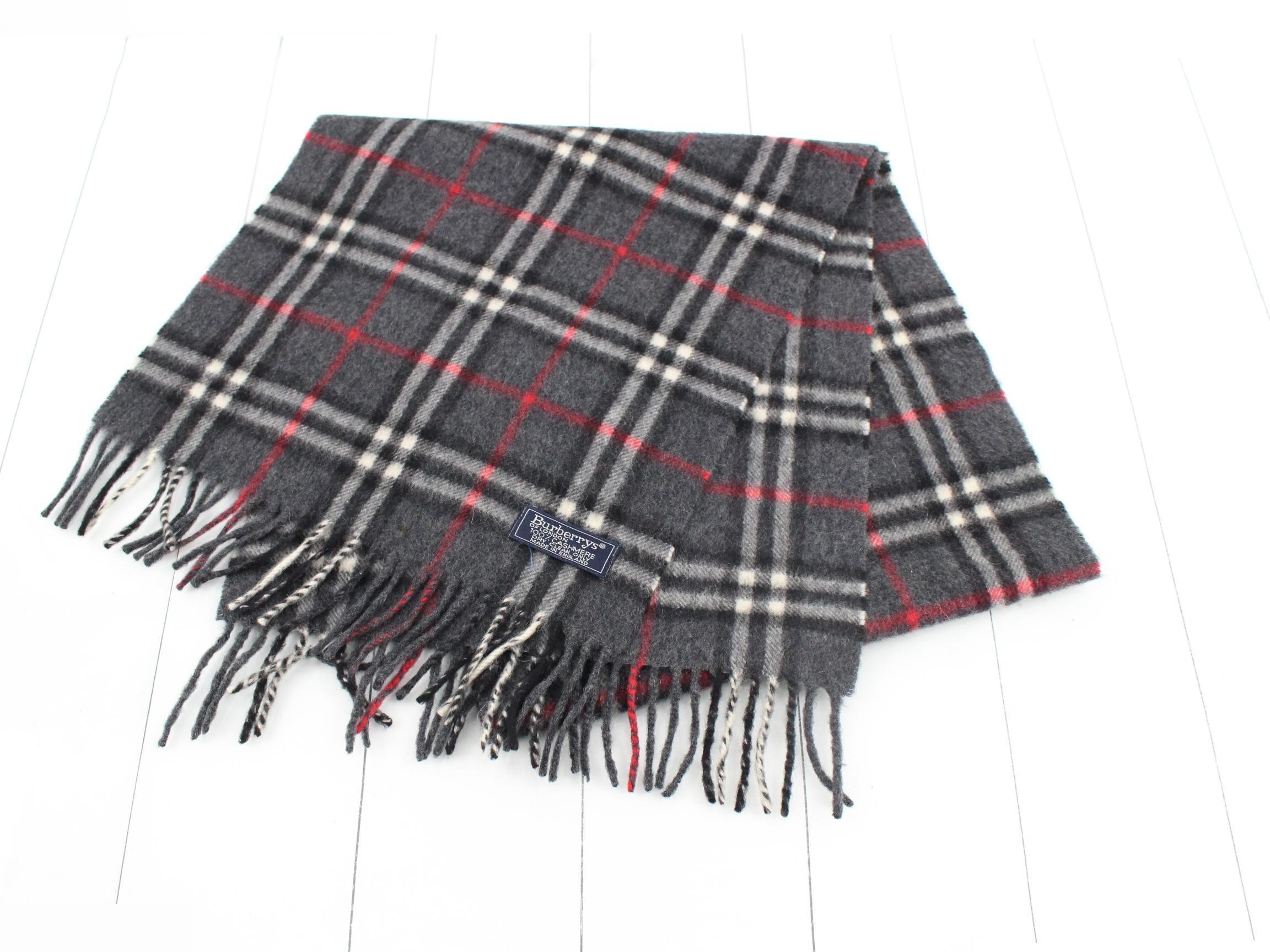 Other lines: Small items, accessories, and scarves — view 2