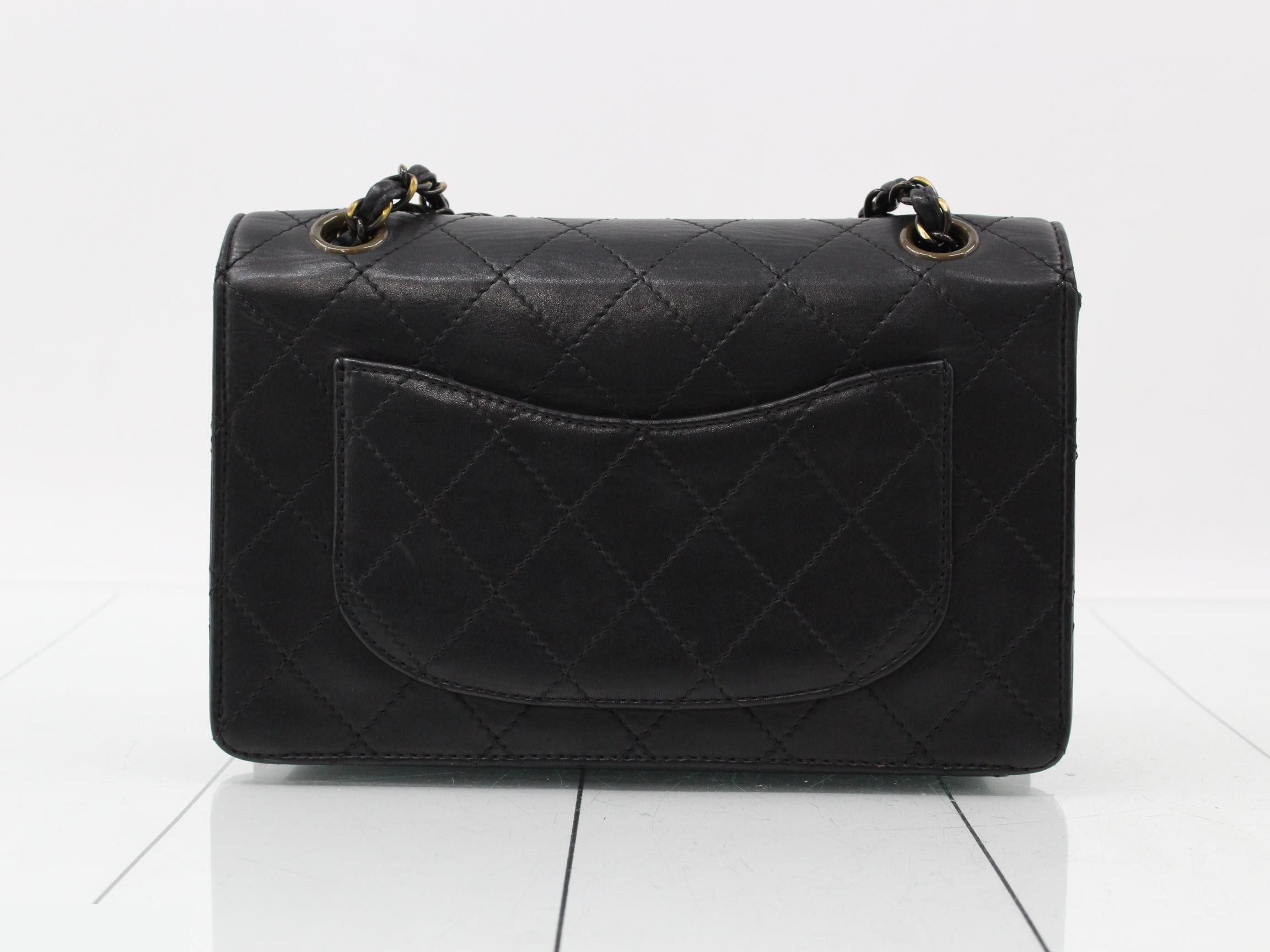 Matelassé Chain Shoulder Bag, Series 5 — view 2