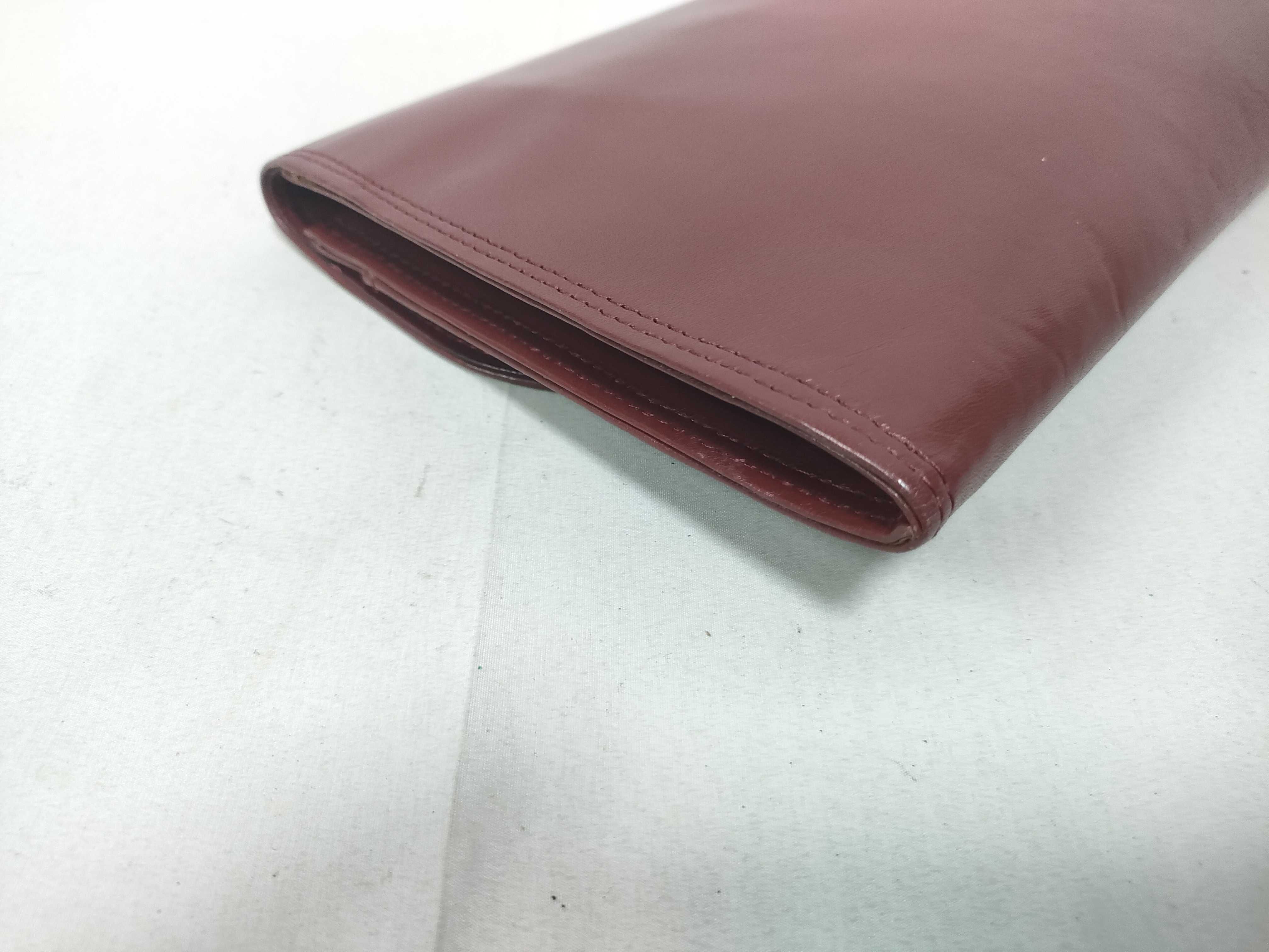 clutch — view 5
