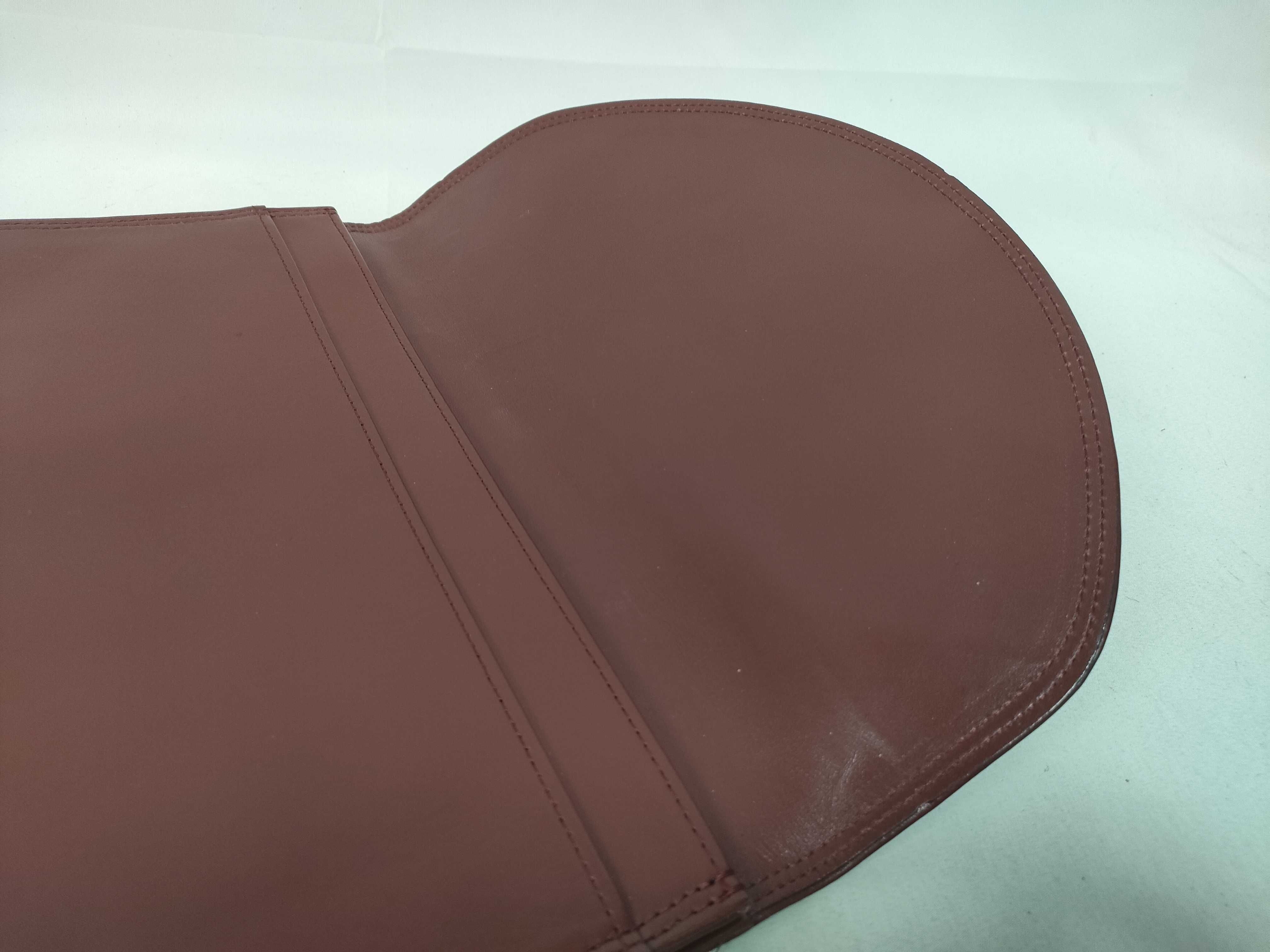 clutch — view 7