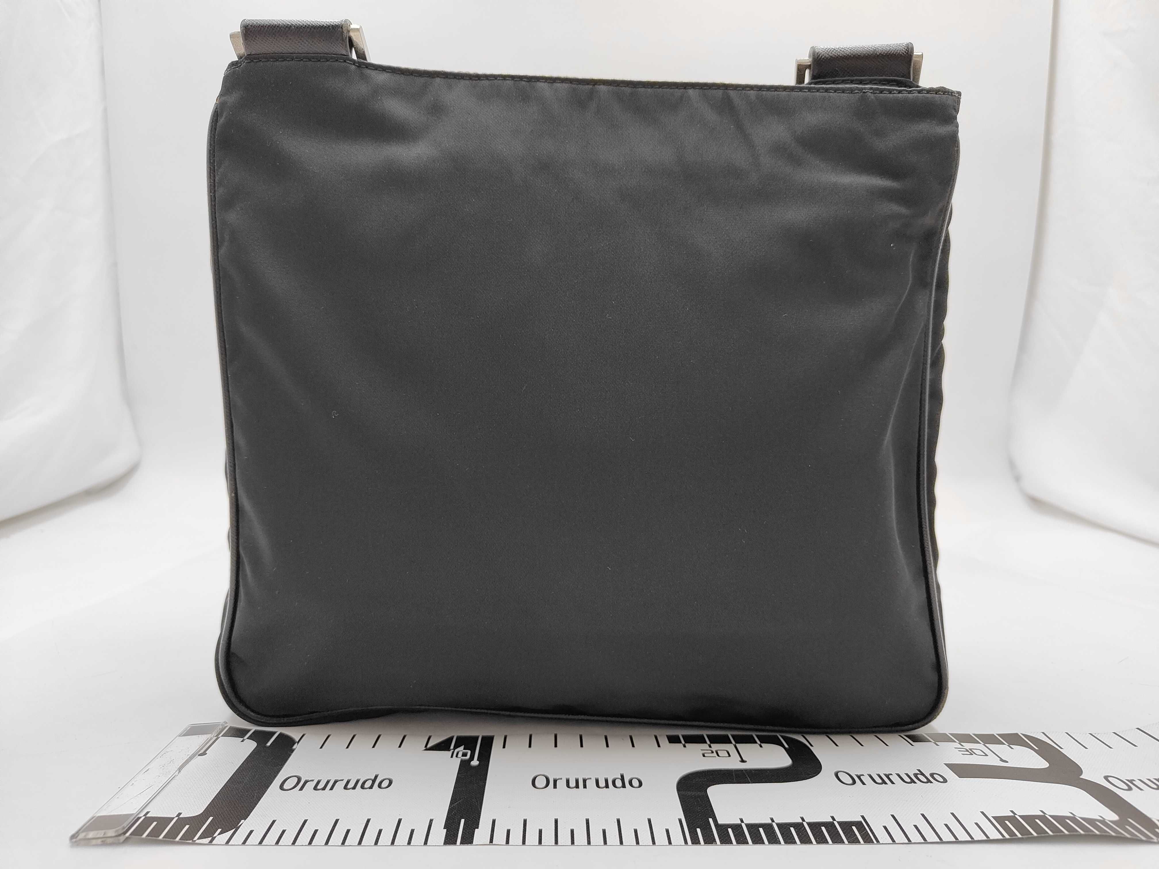 VA251M Nylon Black Shoulder Bag — view 2