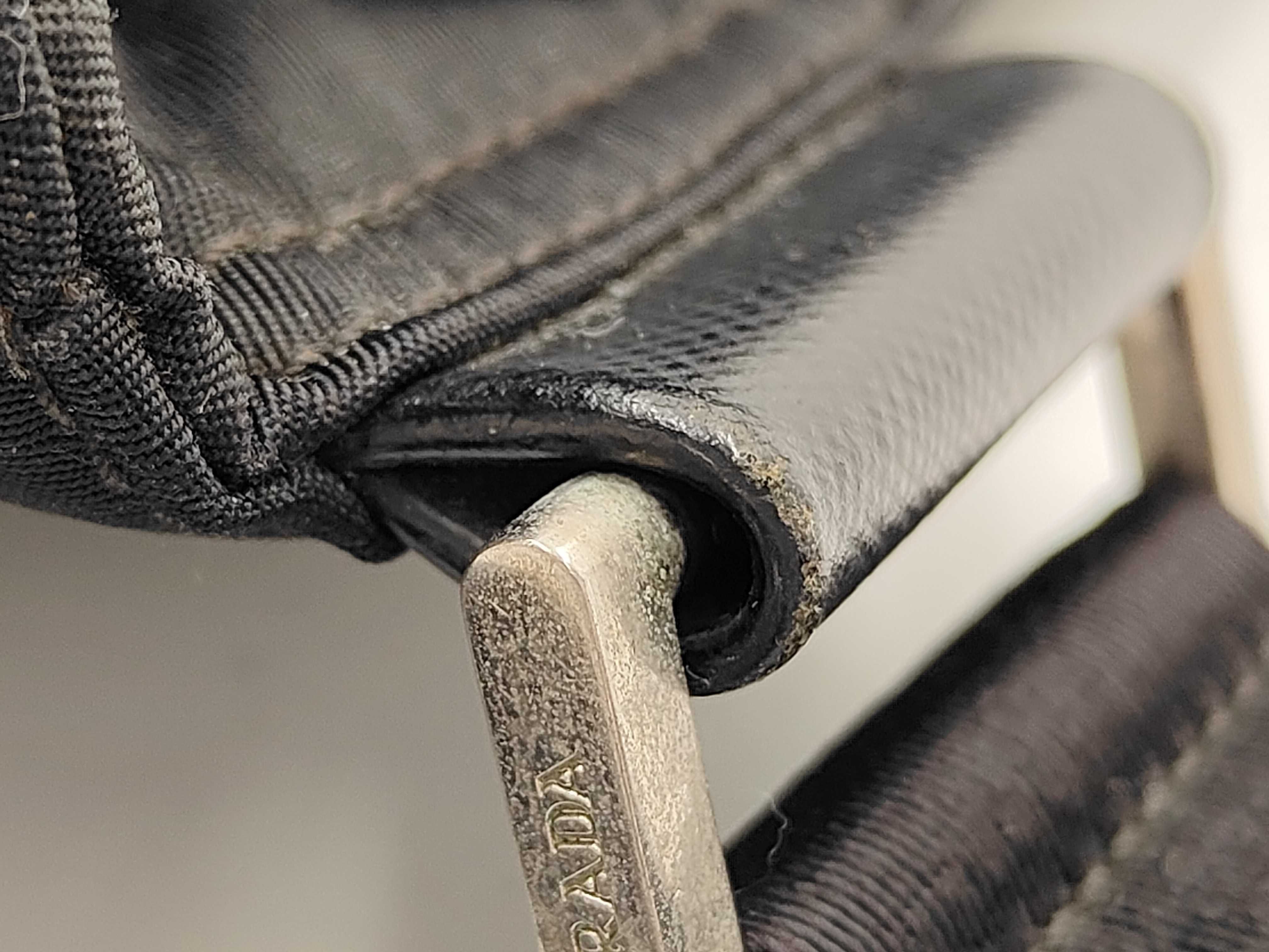 VA251M Nylon Black Shoulder Bag — view 13
