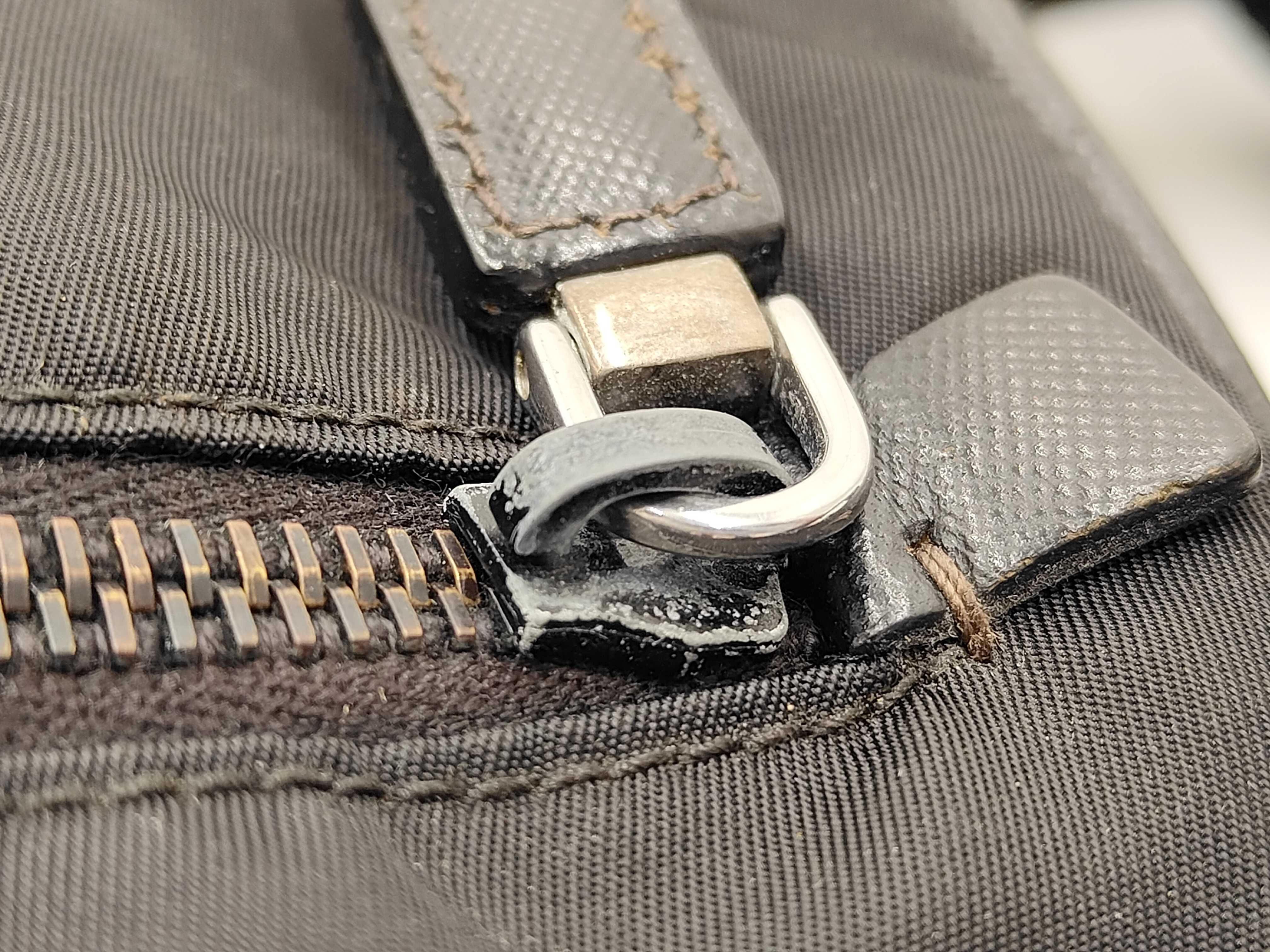 VA251M Nylon Black Shoulder Bag — view 5