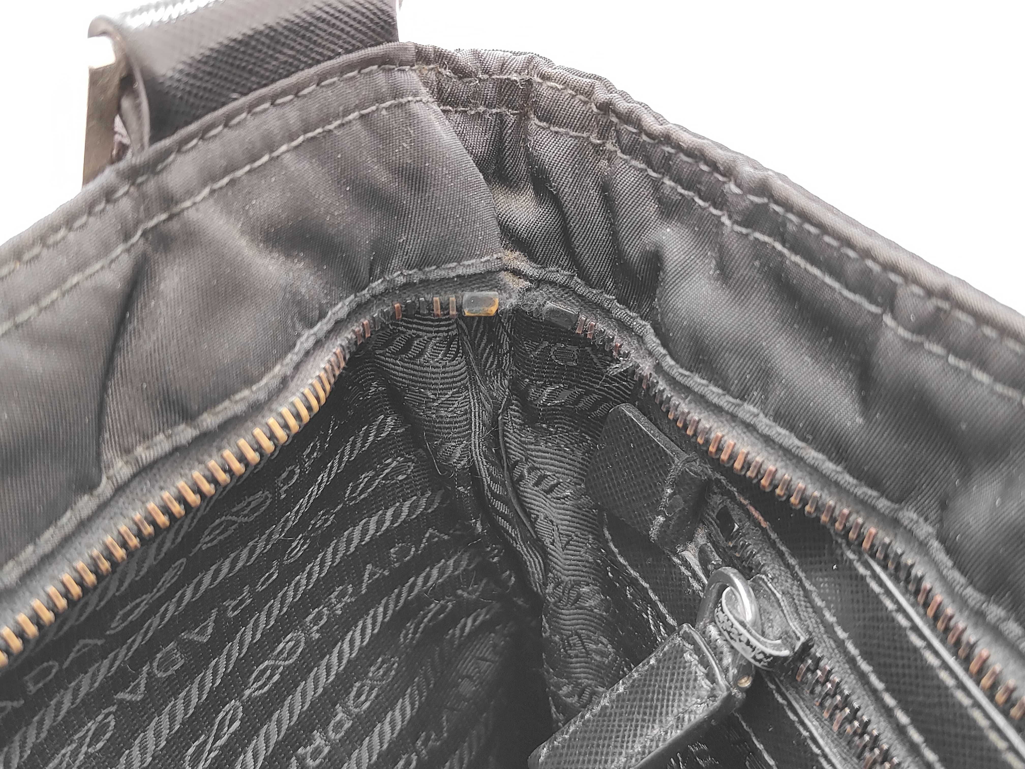 VA251M Nylon Black Shoulder Bag — view 10