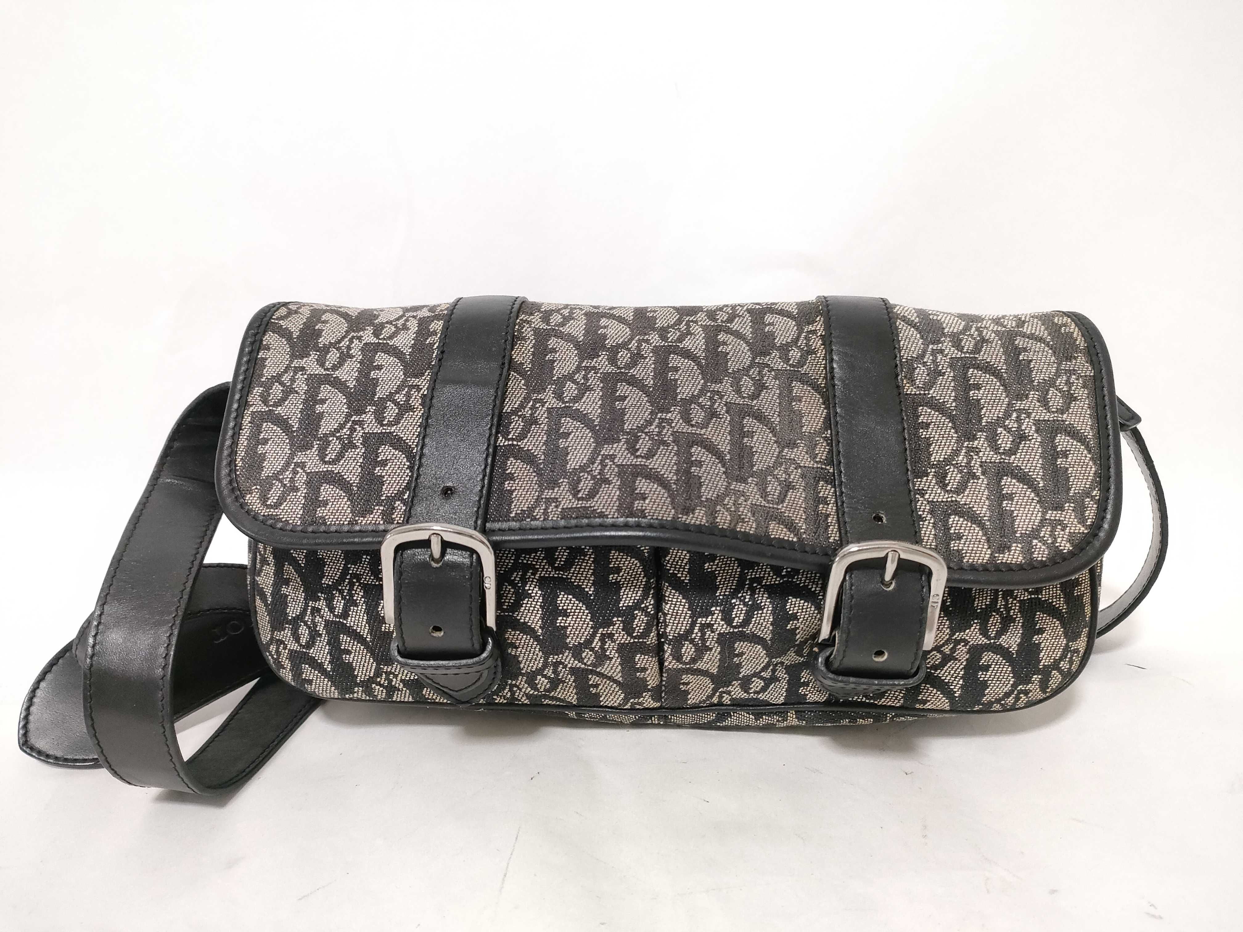 trotter shoulder bag