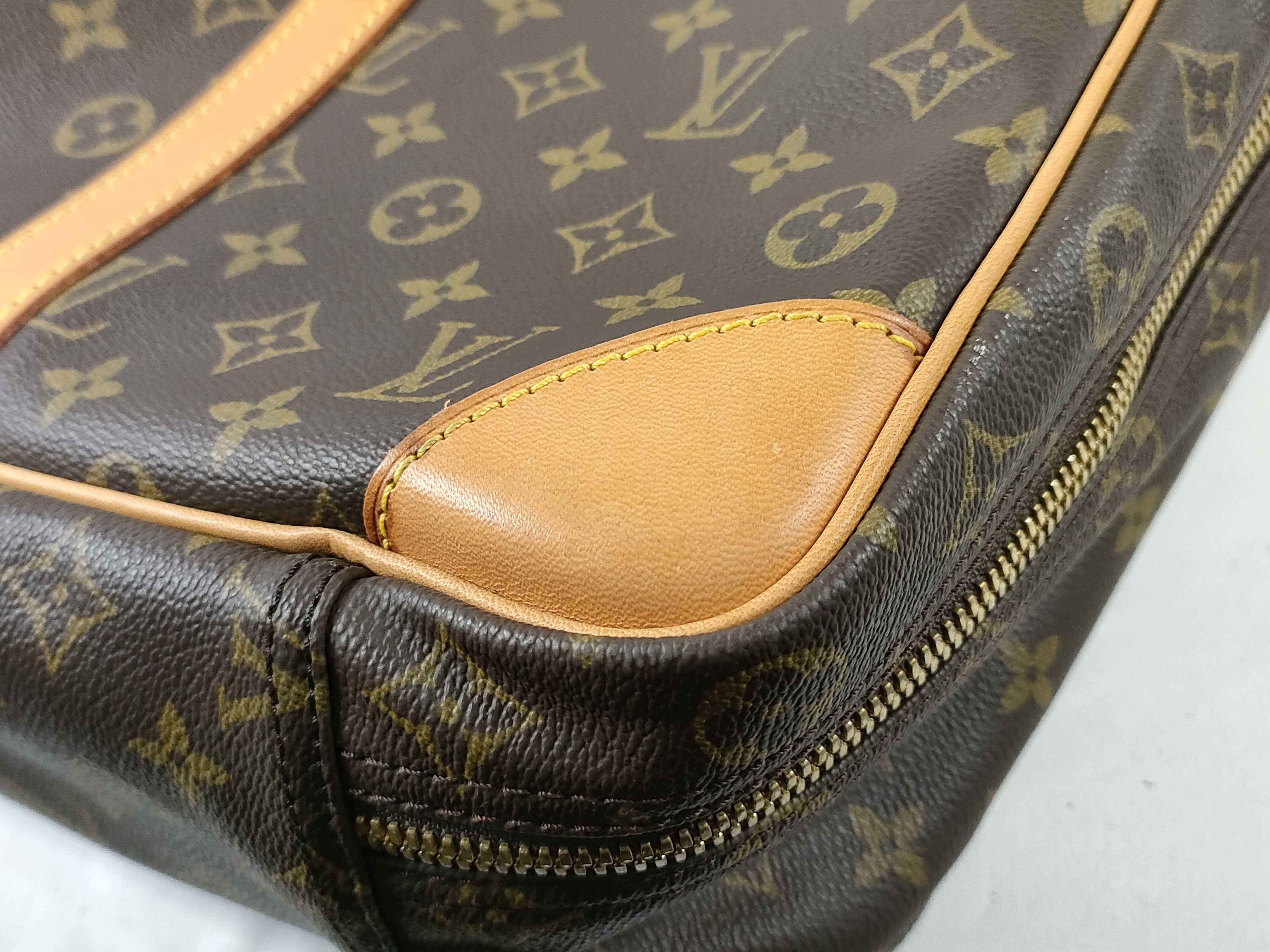 Monogram LV Monogram Travel Bag Handbag — view 6