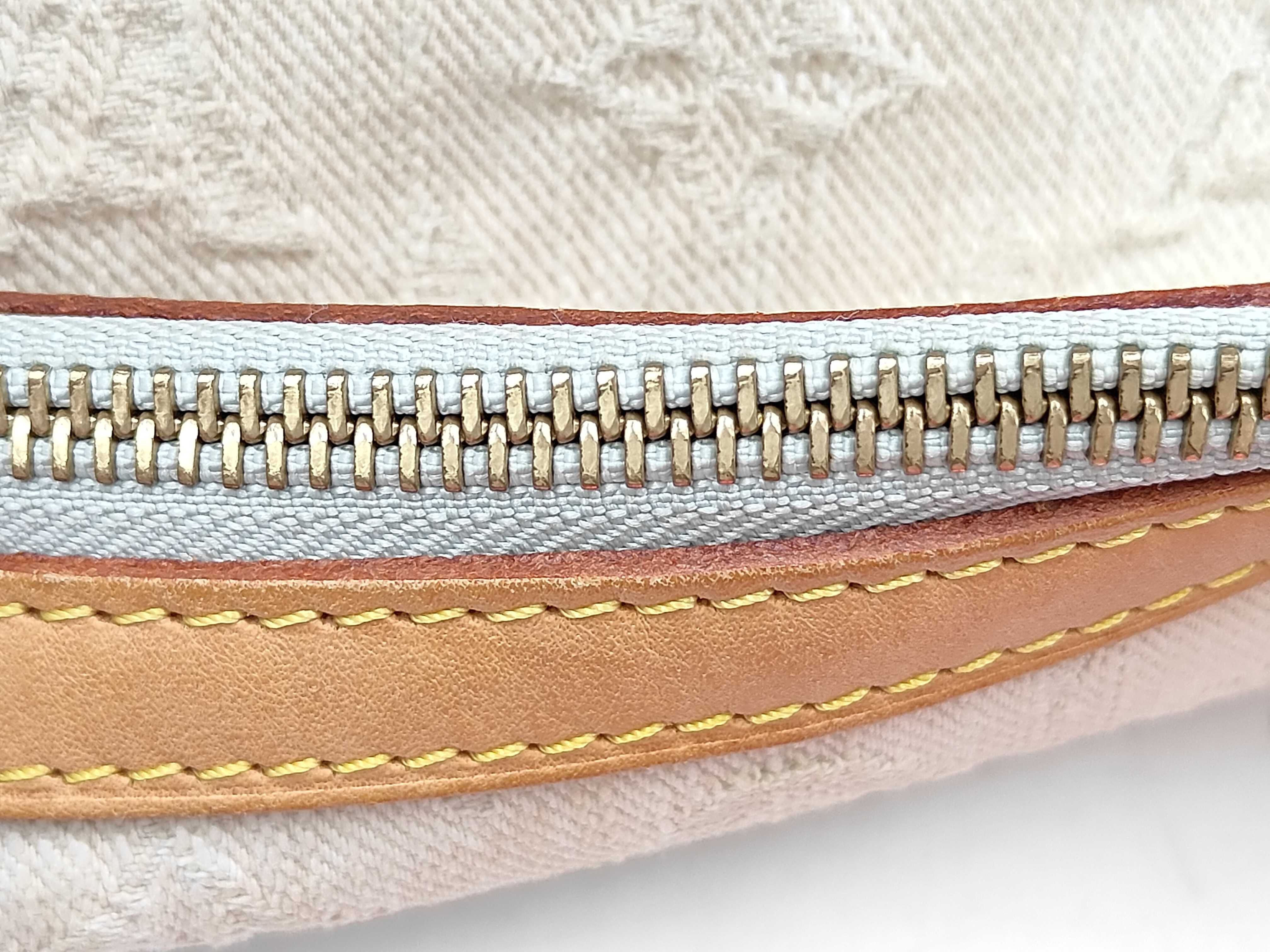 LV Monogram Gradient Sunburst PM M93184 AR0160 Bag — view 7