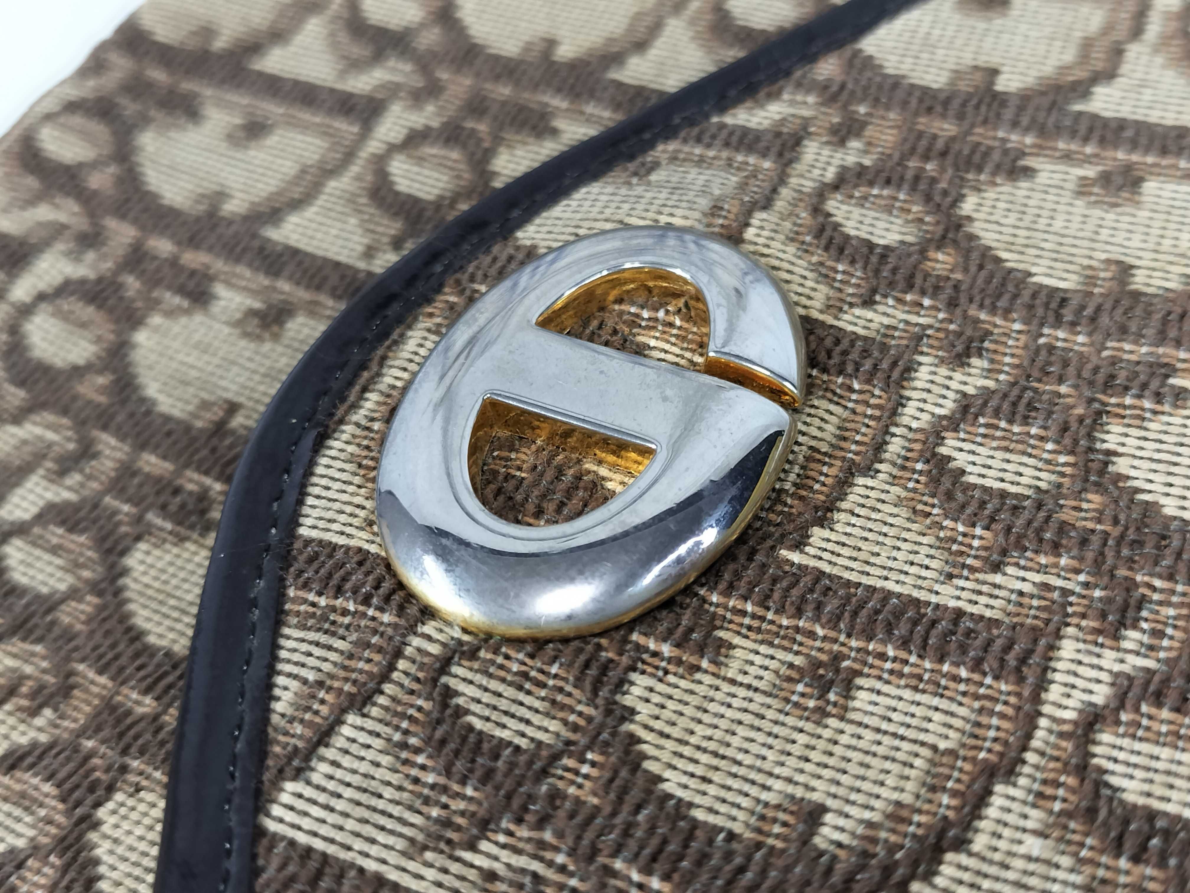 Trotter Chain Shoulder Bag — view 13