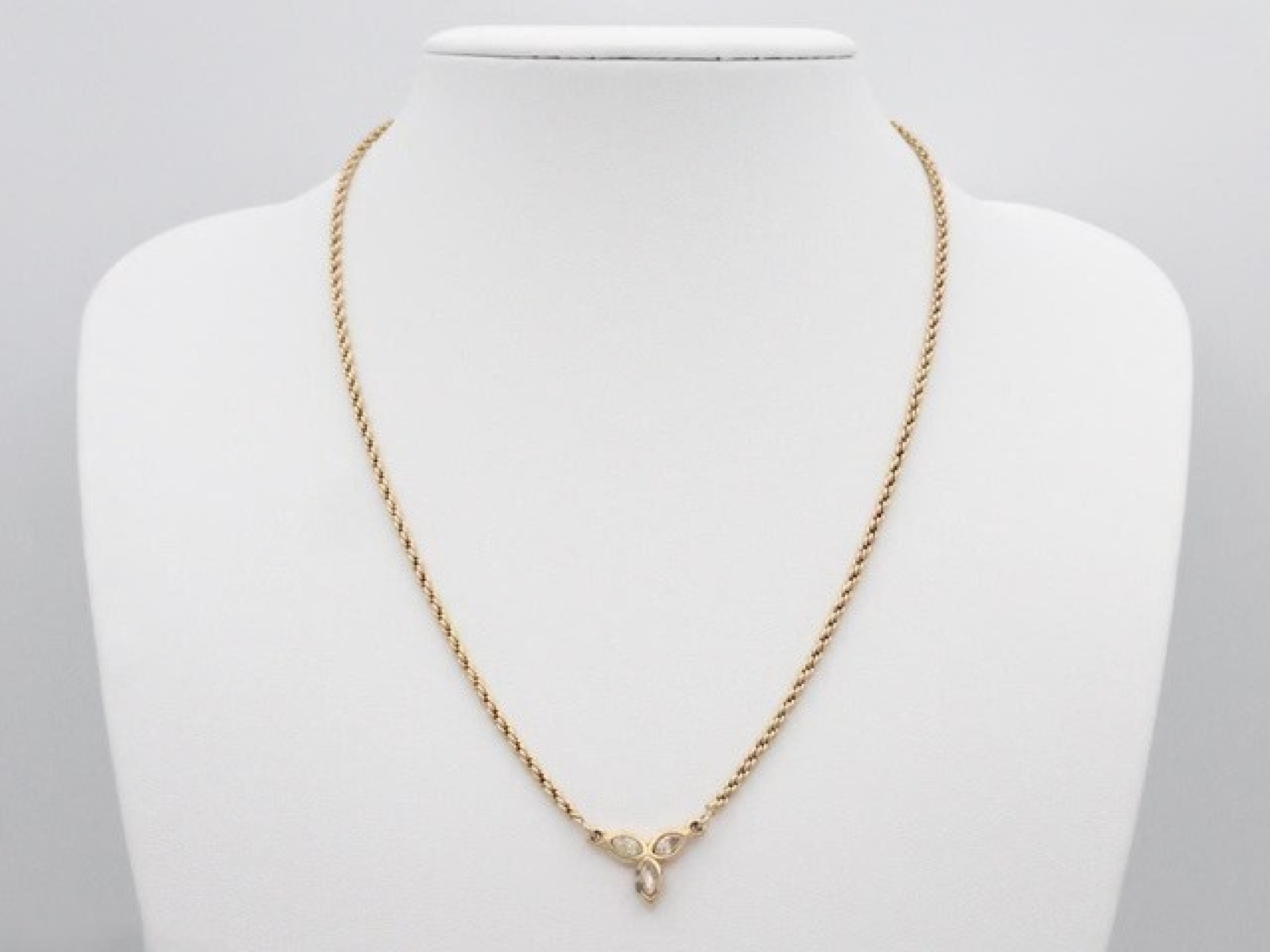 pendant necklace — view 2