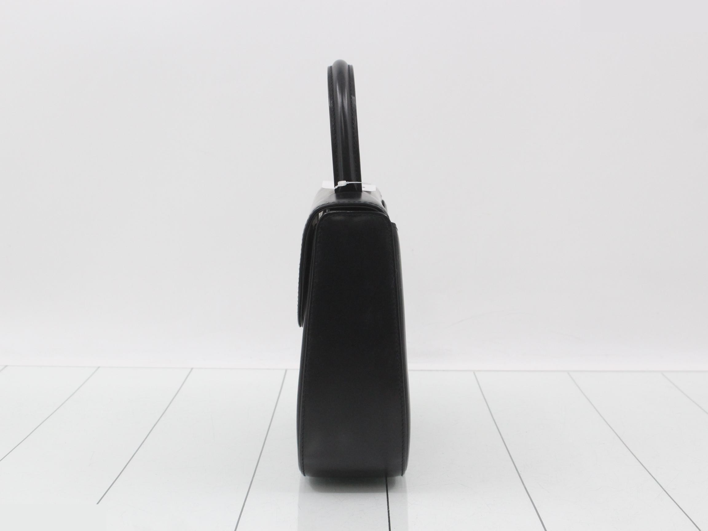 handbag — view 3