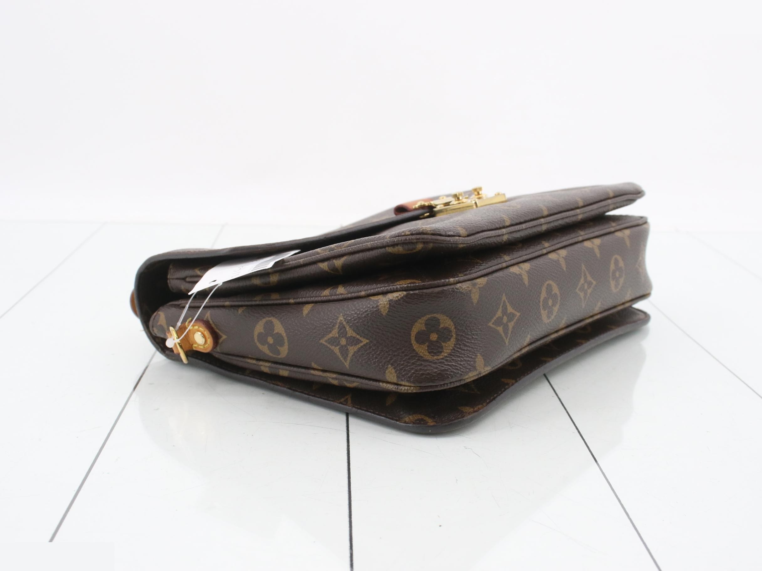 Monogram Pochette Metis MM 2-Way Shoulder Bag, Brown — view 5