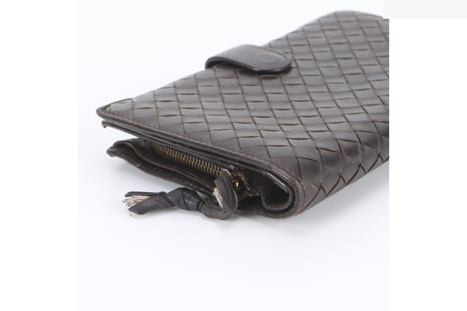 Intrecciato 114074 Leather Long Wallet, Bi-fold — view 4
