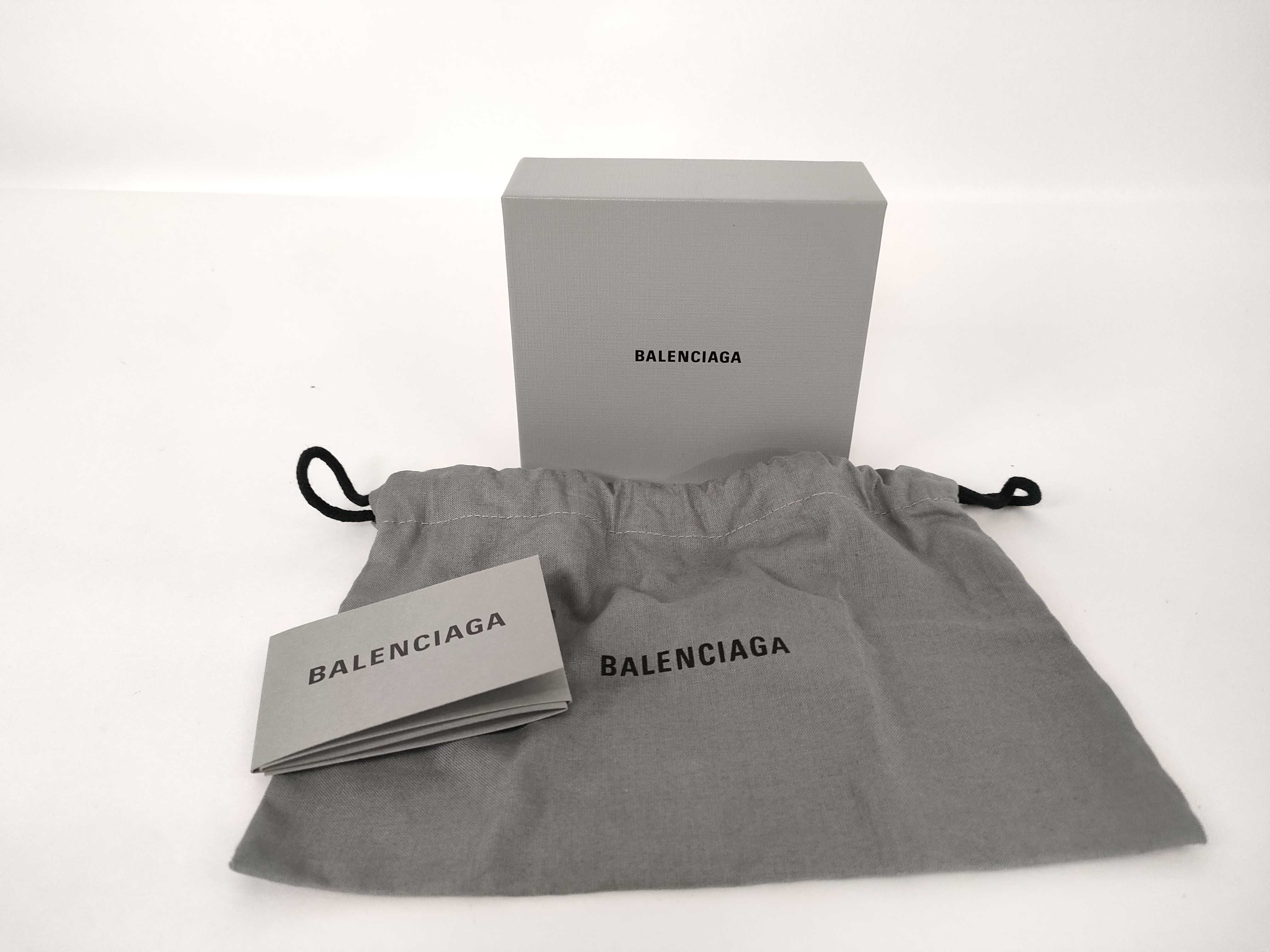 bags and wallets — view 13