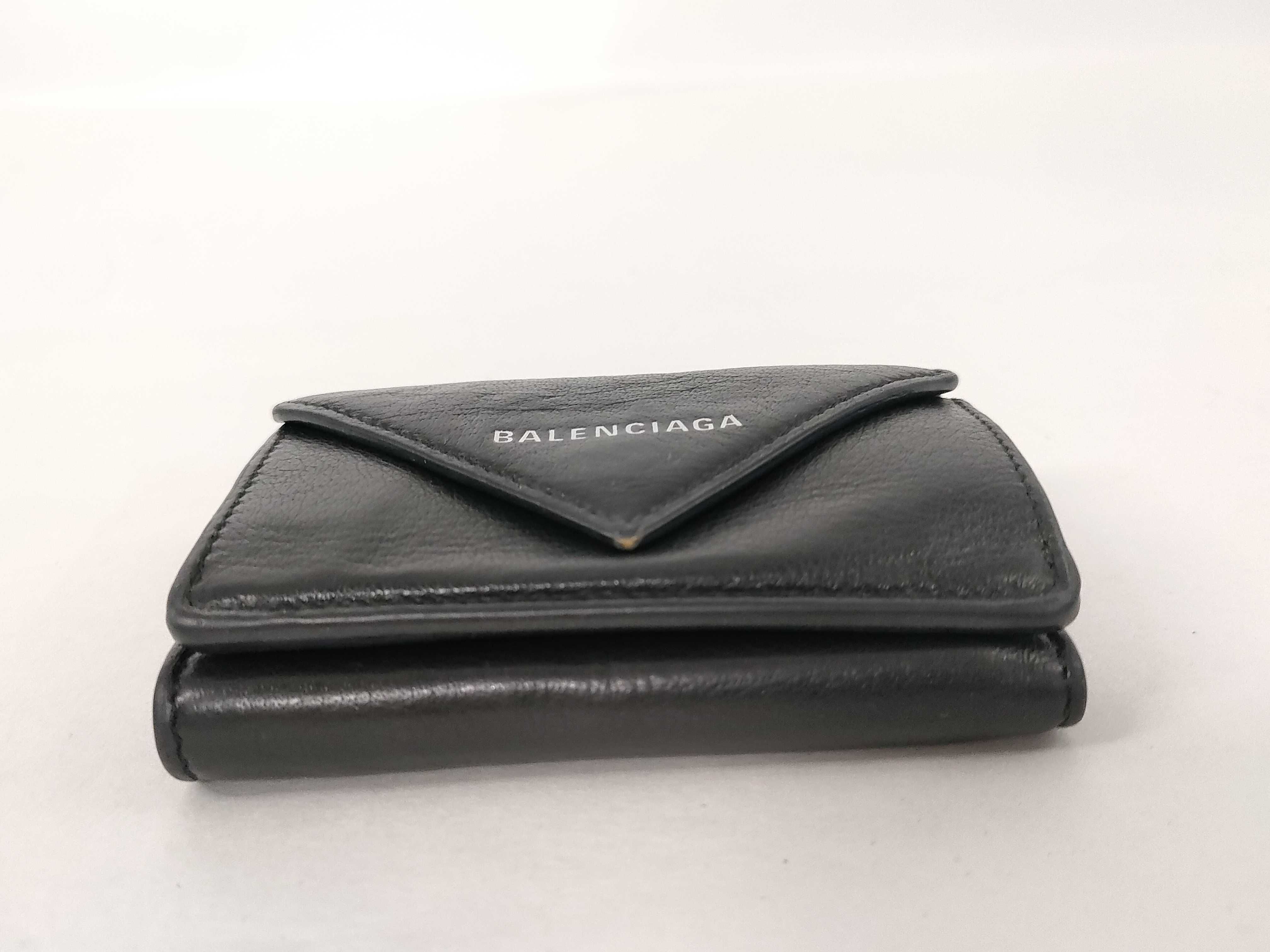 bags and wallets — view 6
