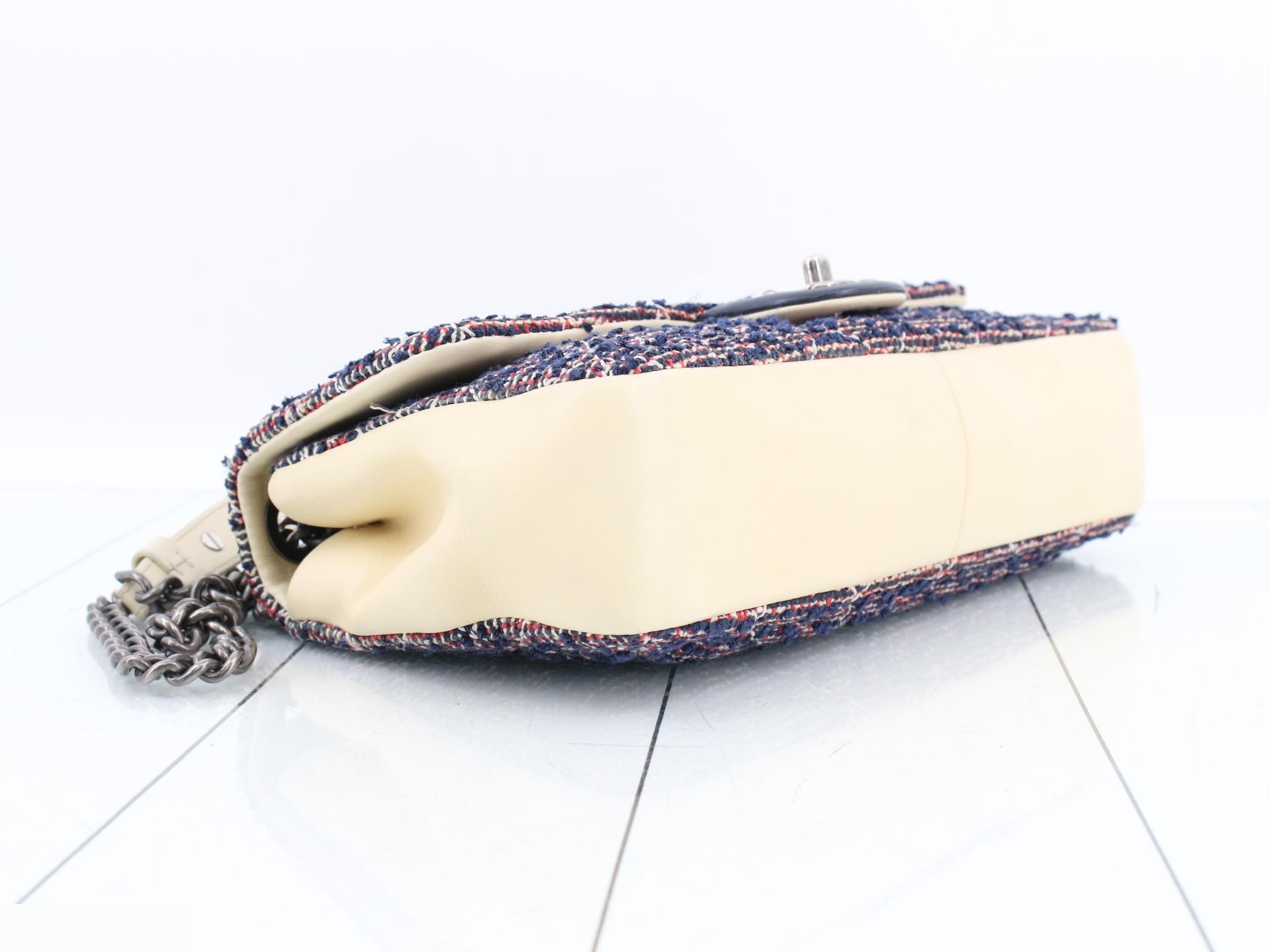 Tweed chain shoulder bag — view 5