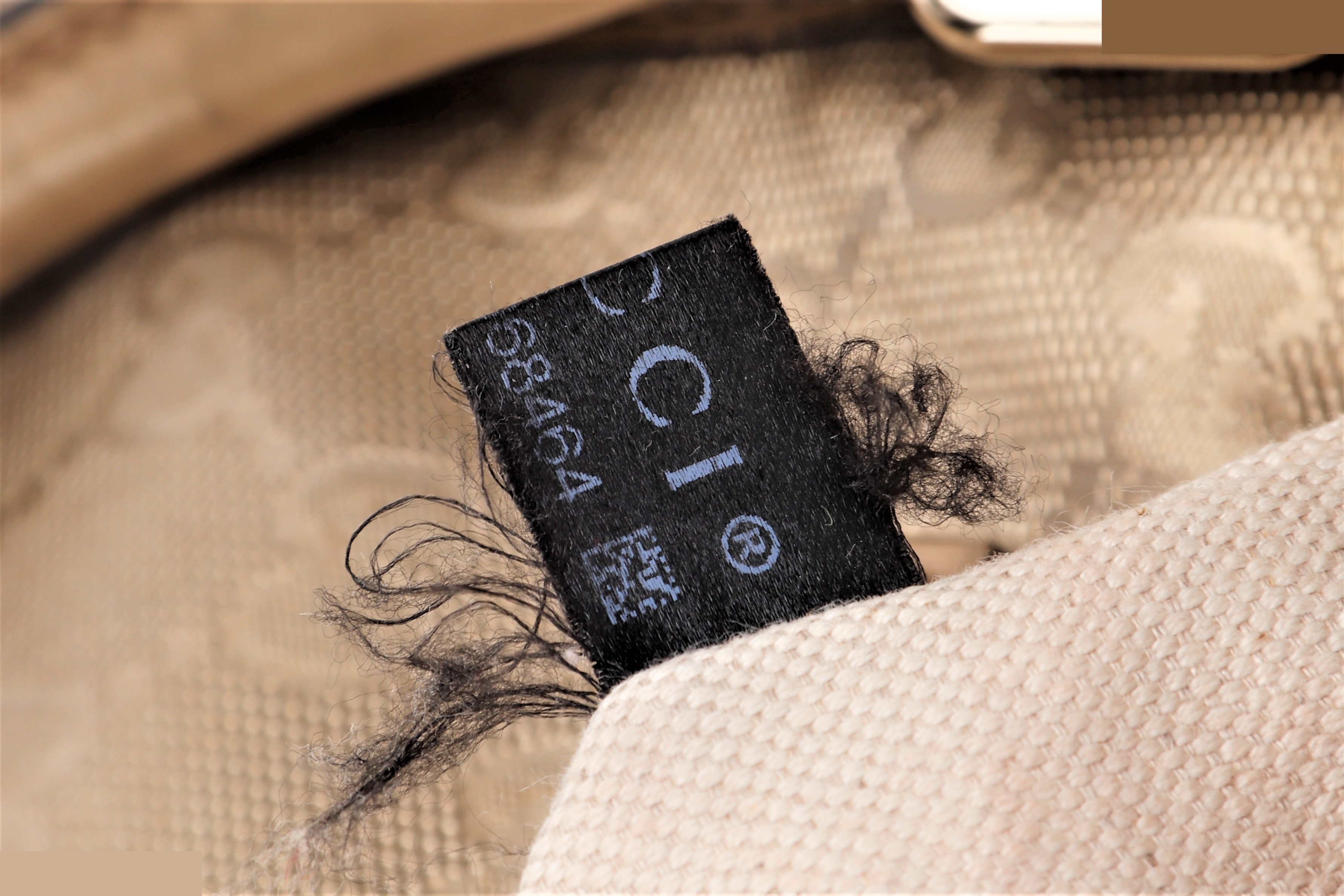JPY BOSTON BAG GG GOLD CANVAS SHW — view 11