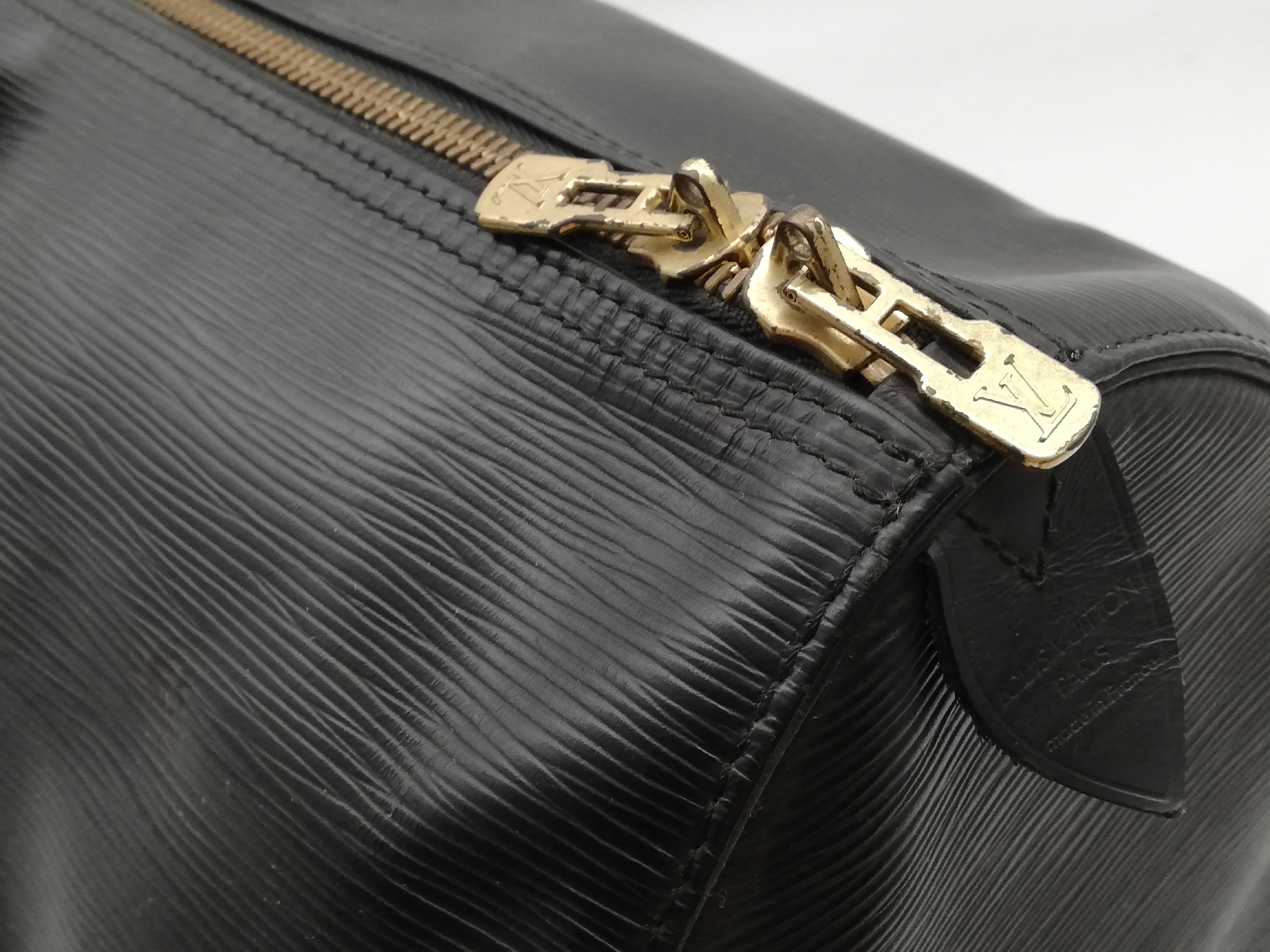 Epi Keepall 50 M42962 Noir Boston Bag — view 11