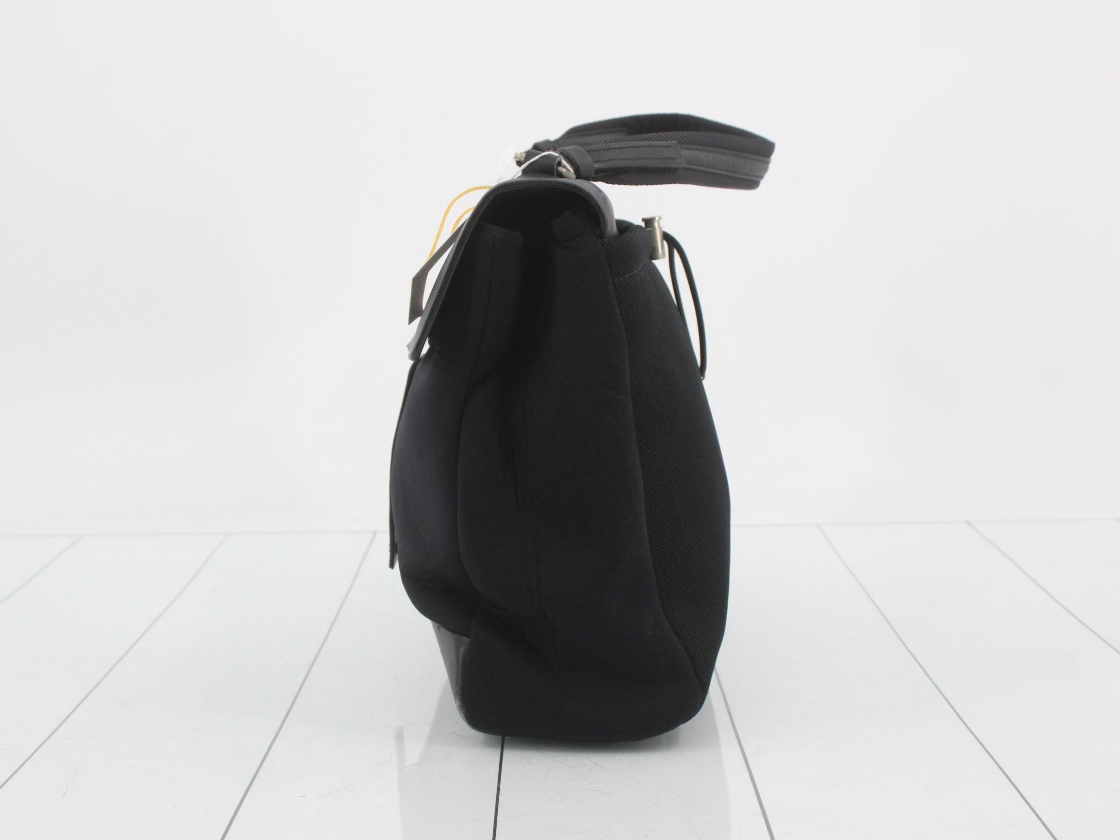 handbag — view 3