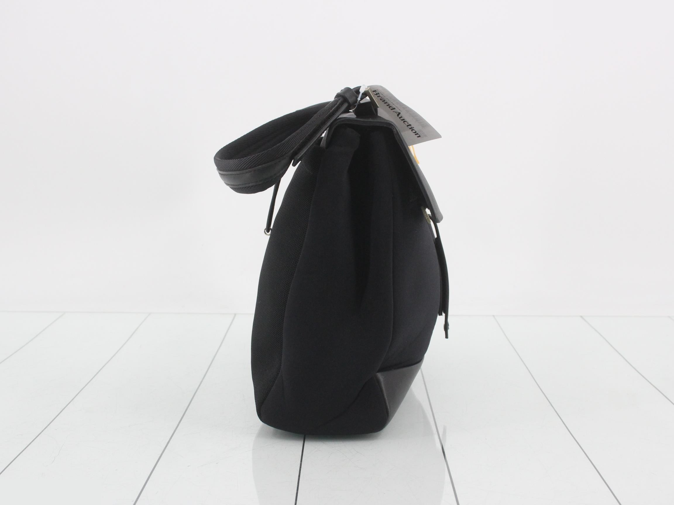 handbag — view 4