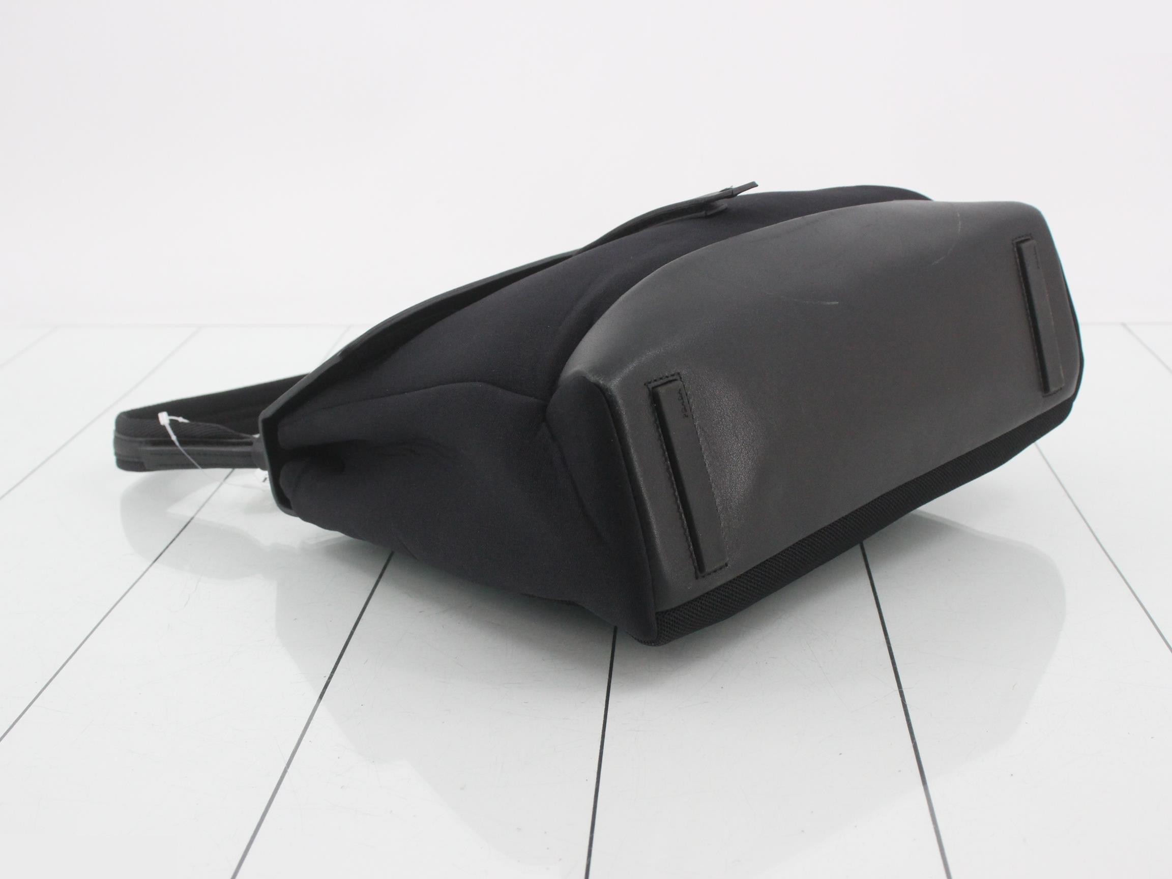 handbag — view 5