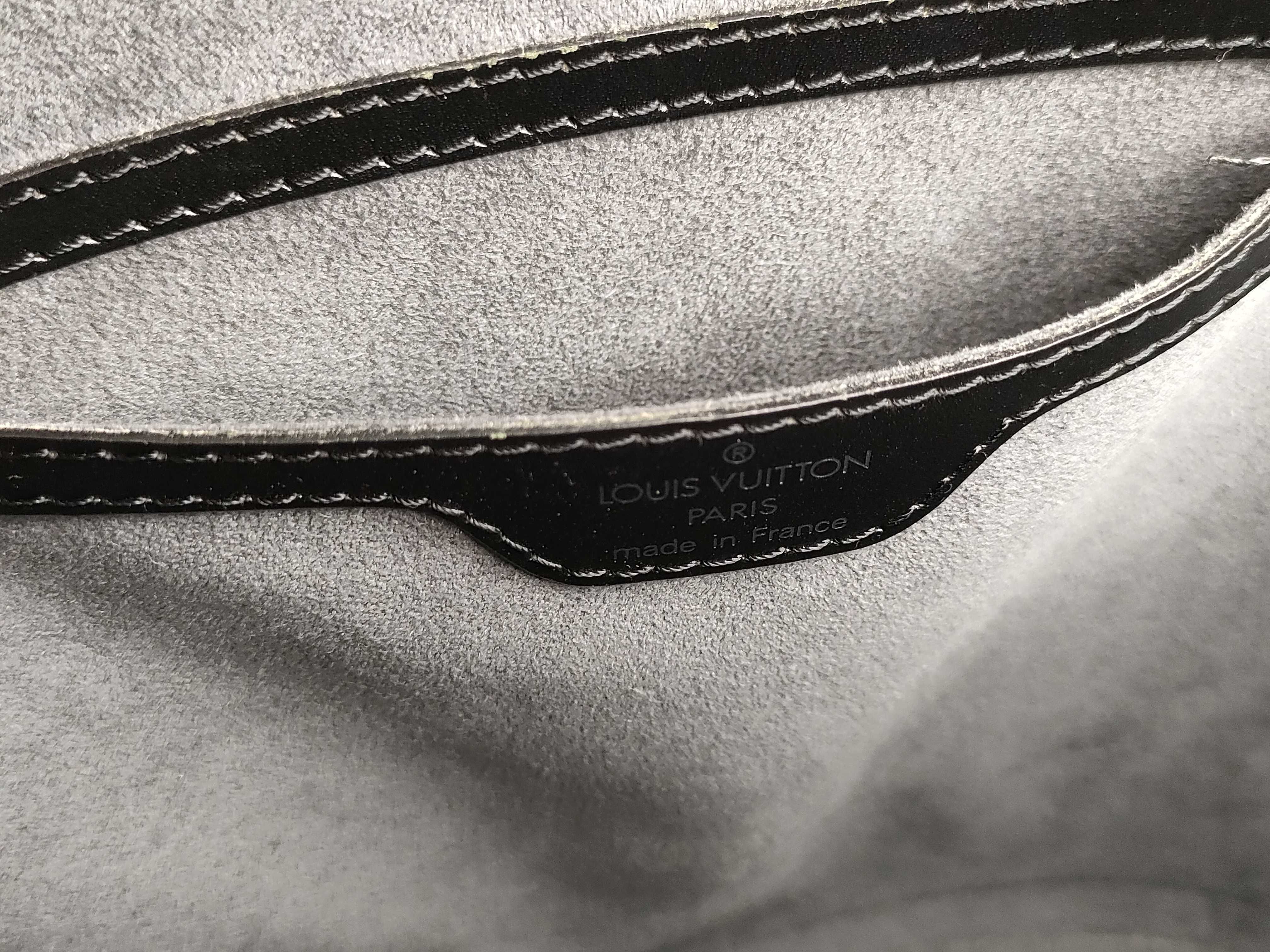 Epi Saint Jacques M52272 Black Tote Bag — view 12