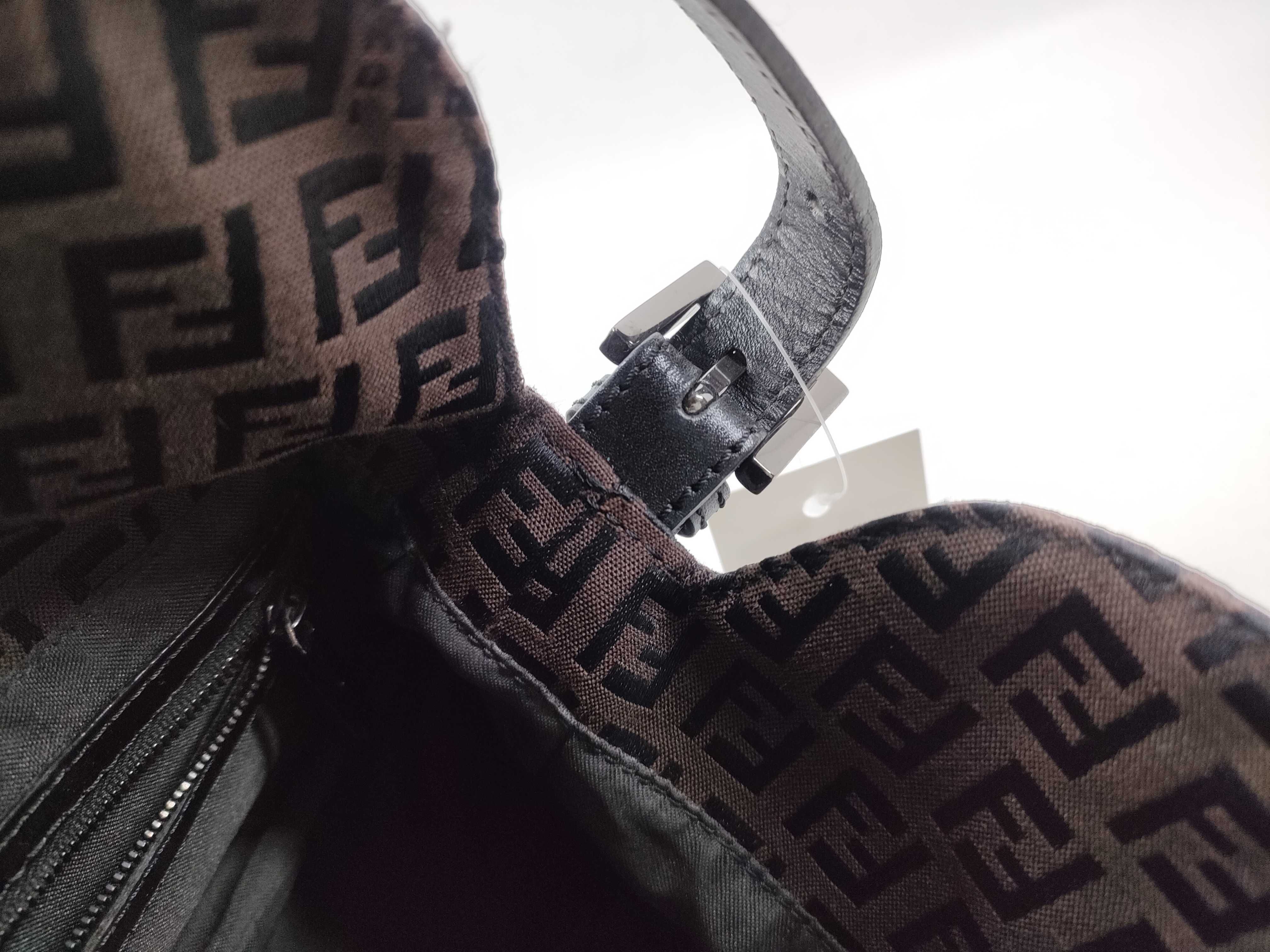 Mamma Shoulder Bag — view 11