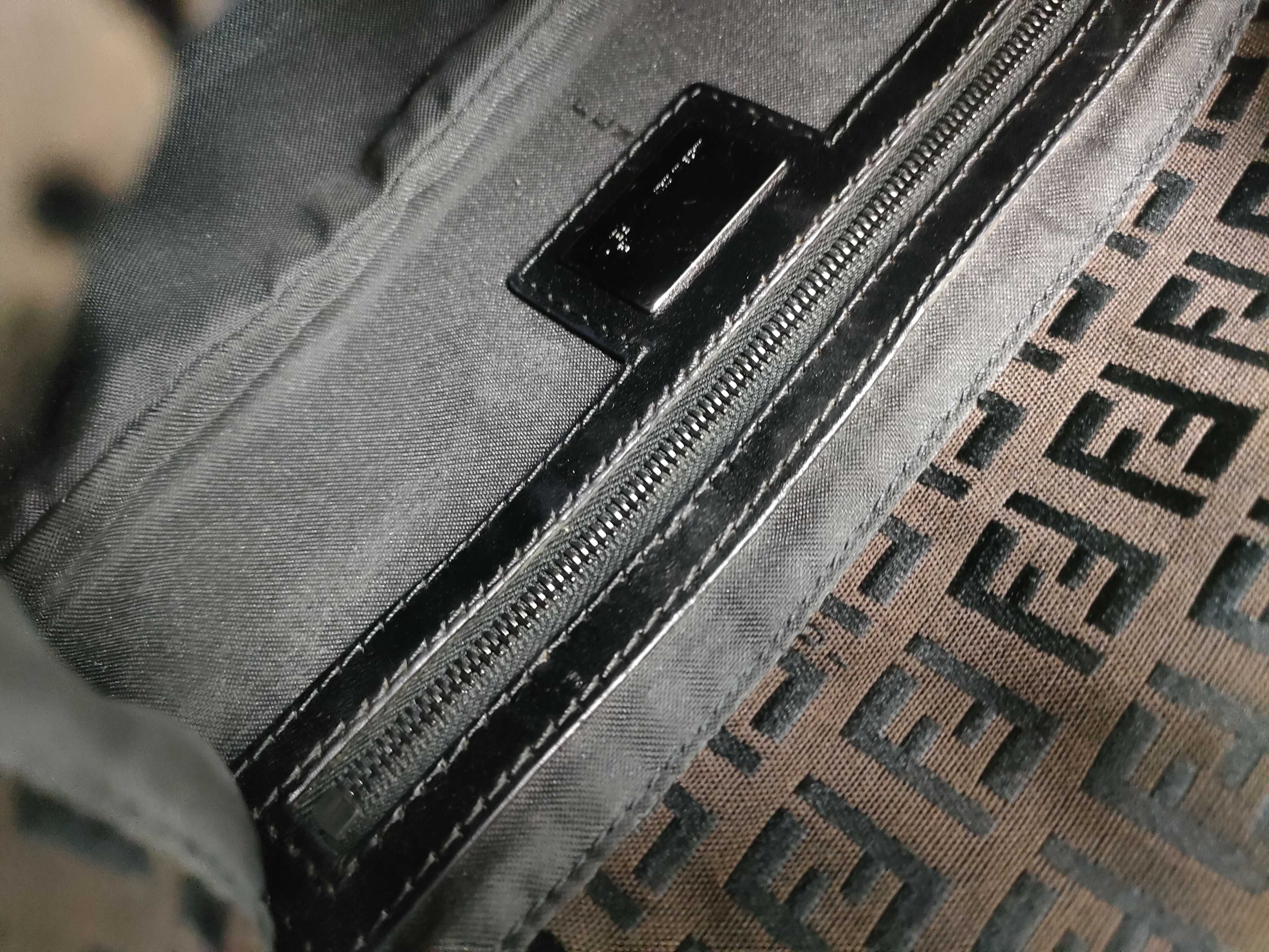 Mamma Shoulder Bag — view 14