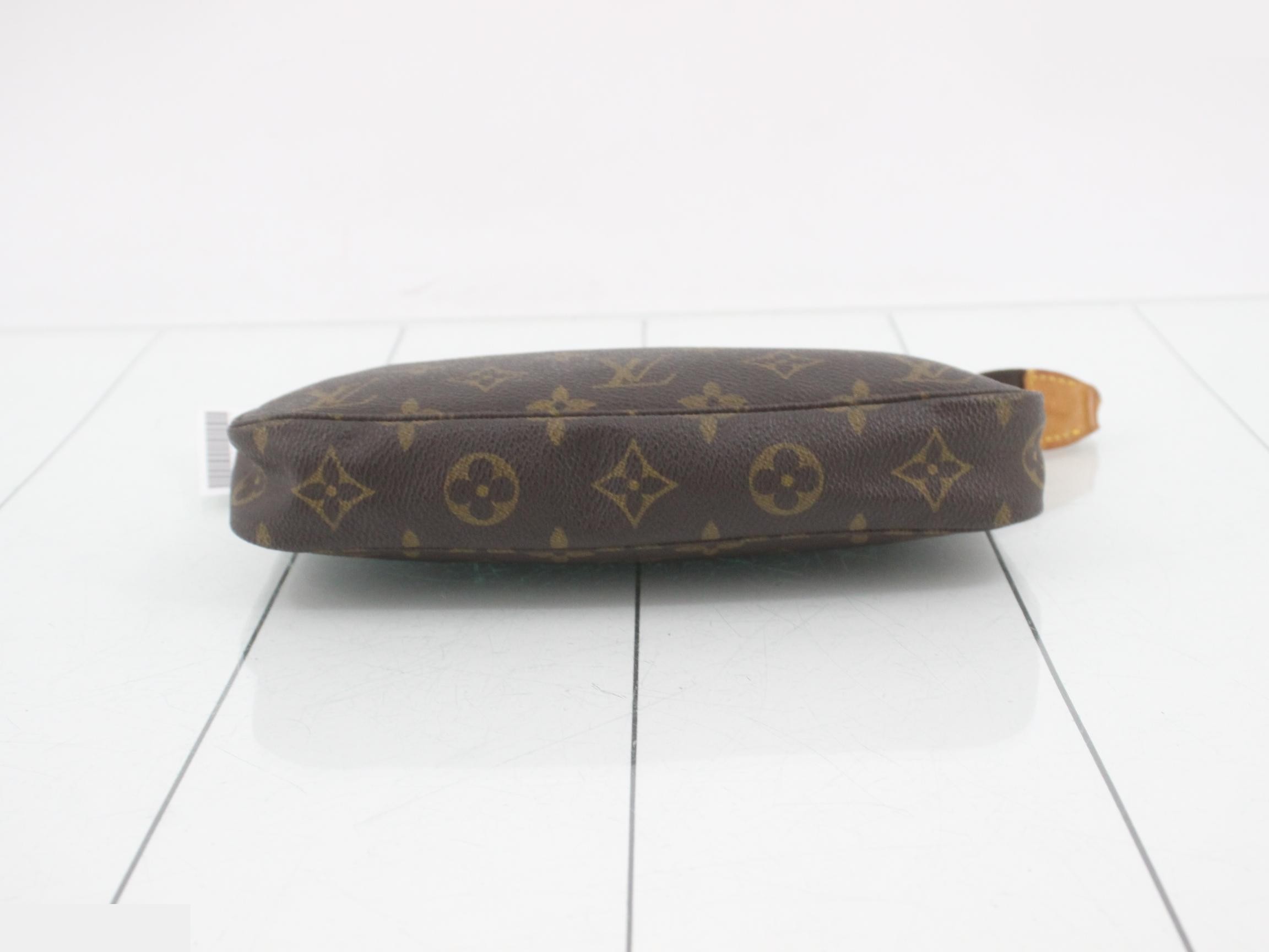 Monogram Pochette Accessoires — view 3