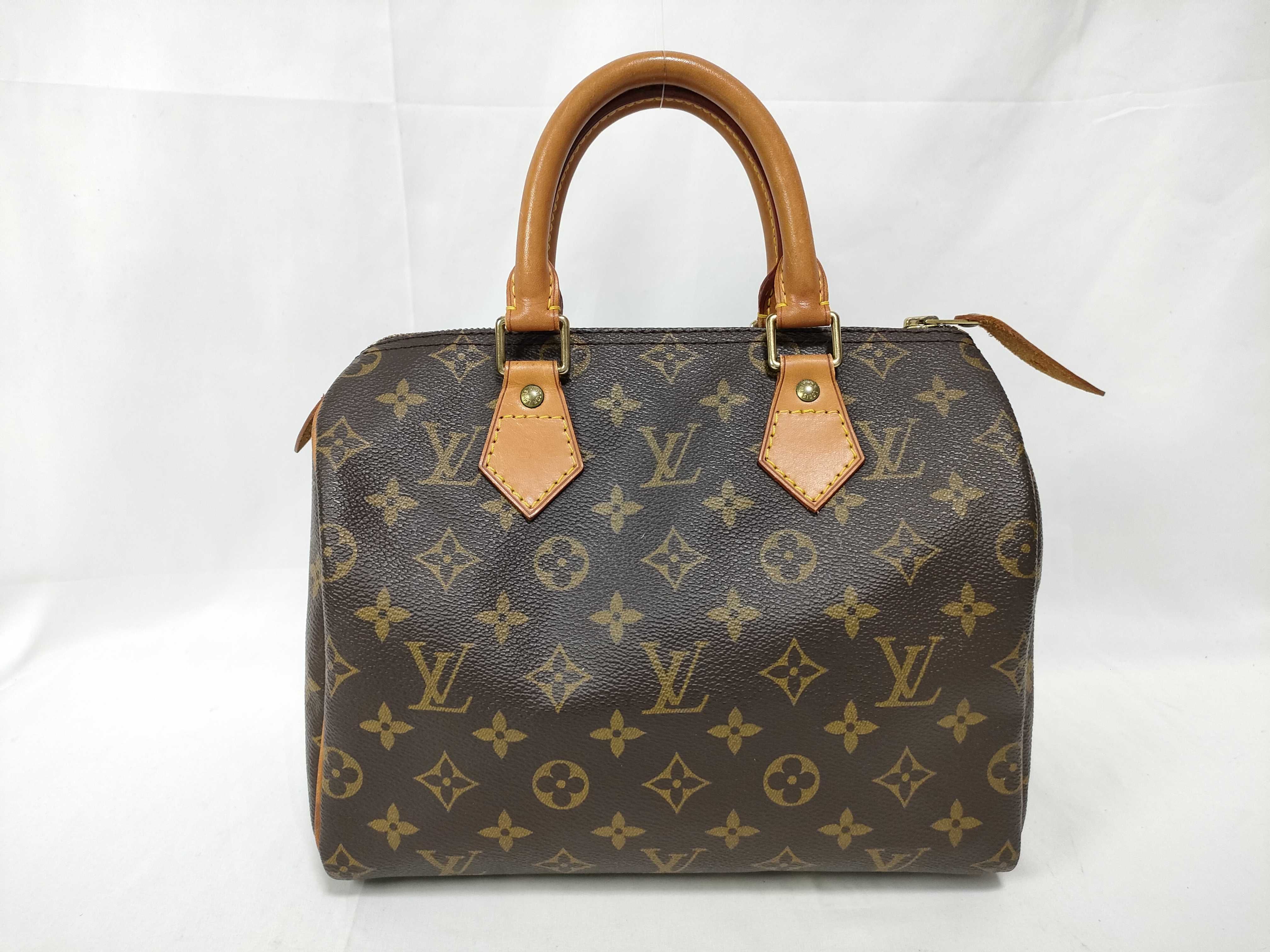 Monogram Louis Vuitton Speedy 25 Handbag