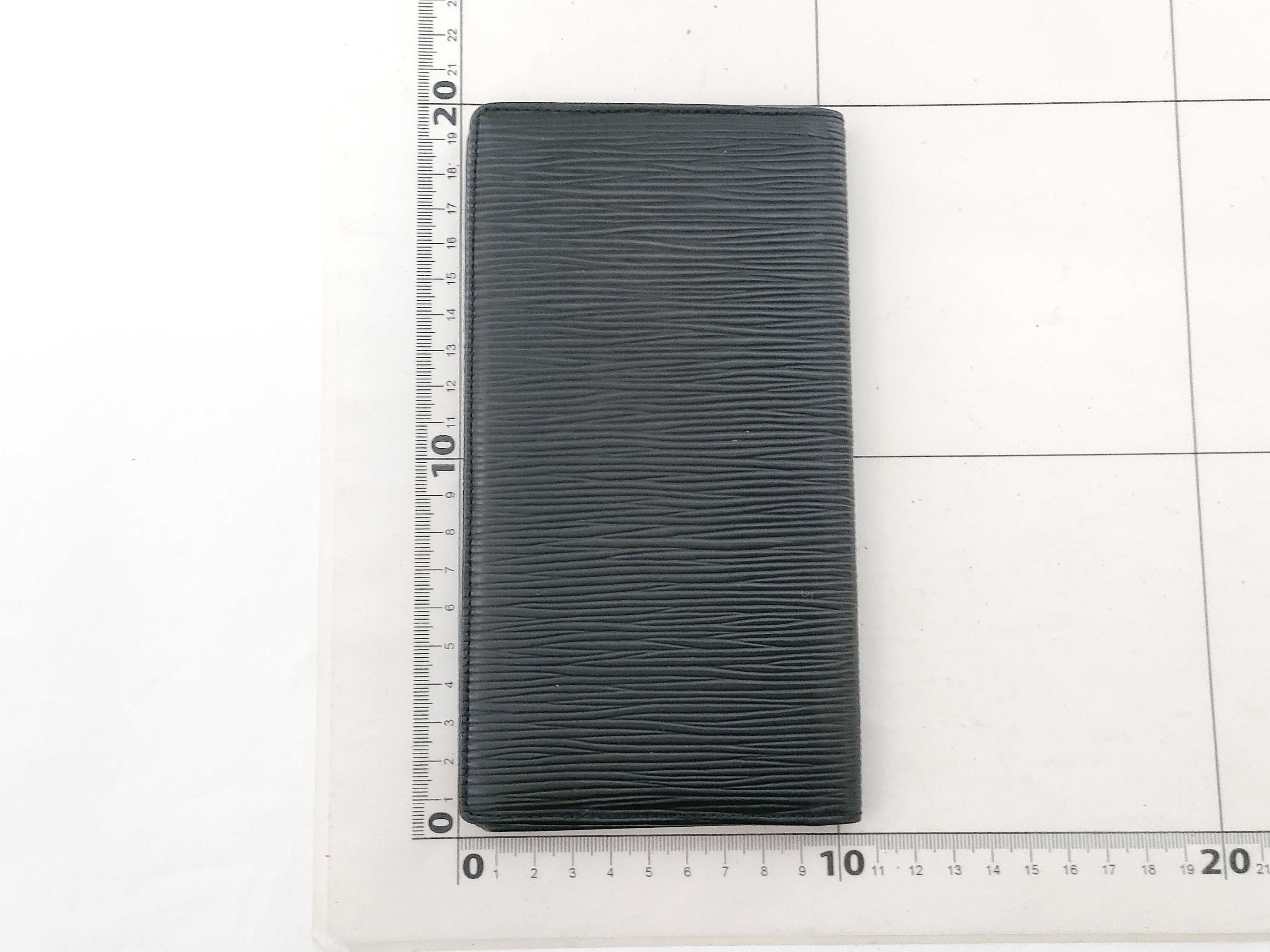 Epi Leather Long Wallet, Louis Vuitton Epi Leather Billfold — view 2