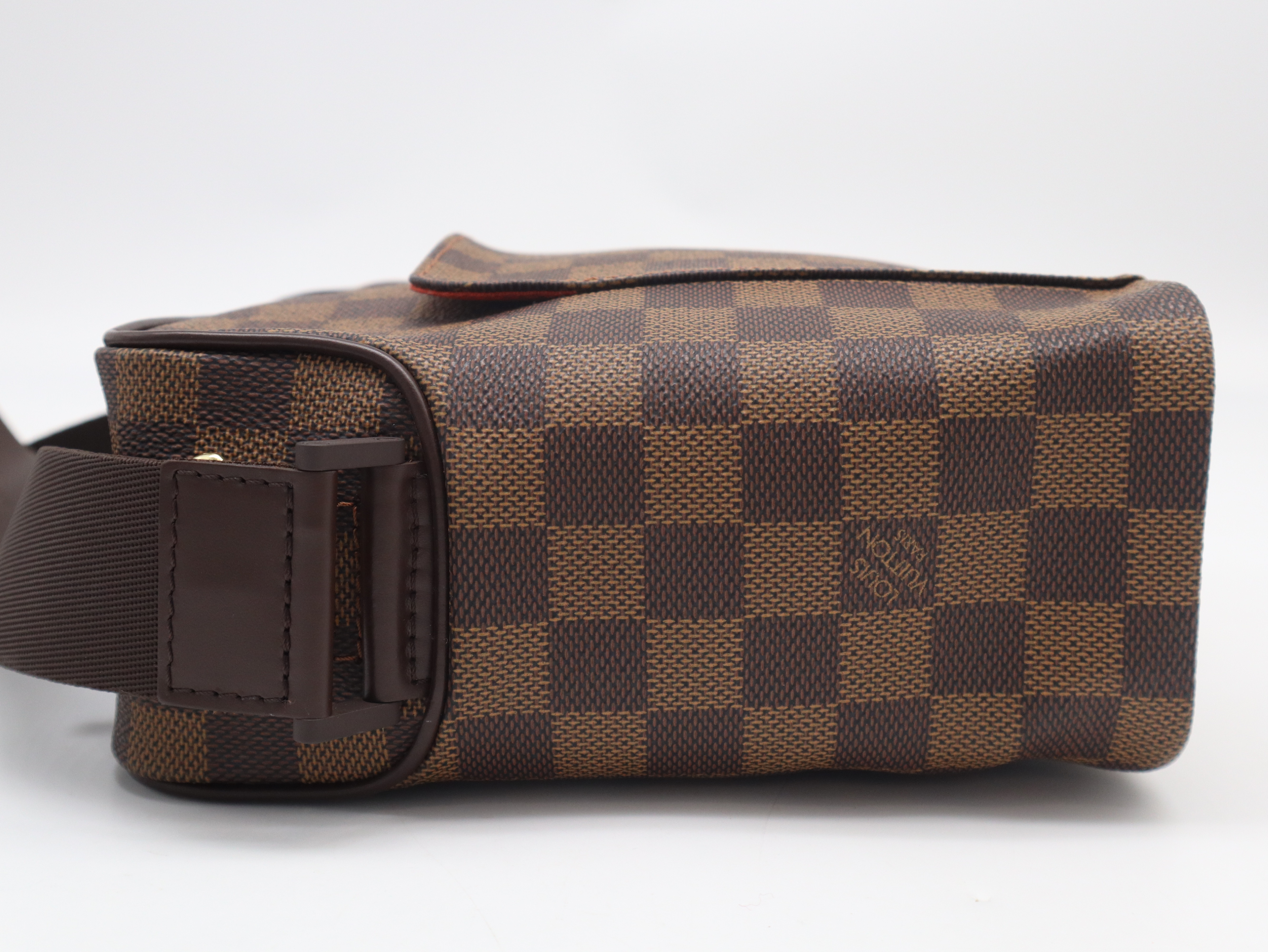N41442 Damier Olaf PM Shoulder Bag — view 3