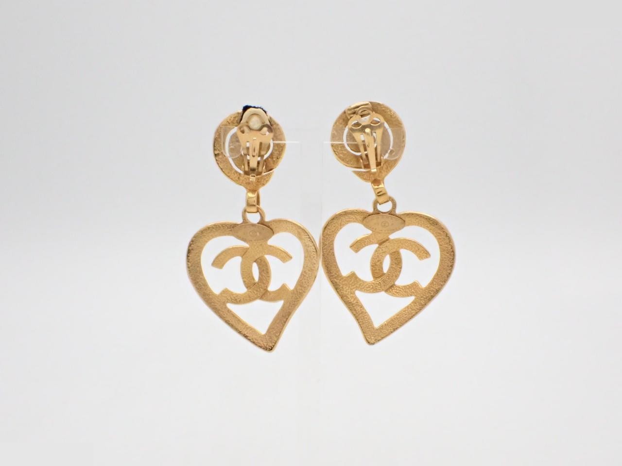 Coco Mark Heart Motif Earrings — view 2