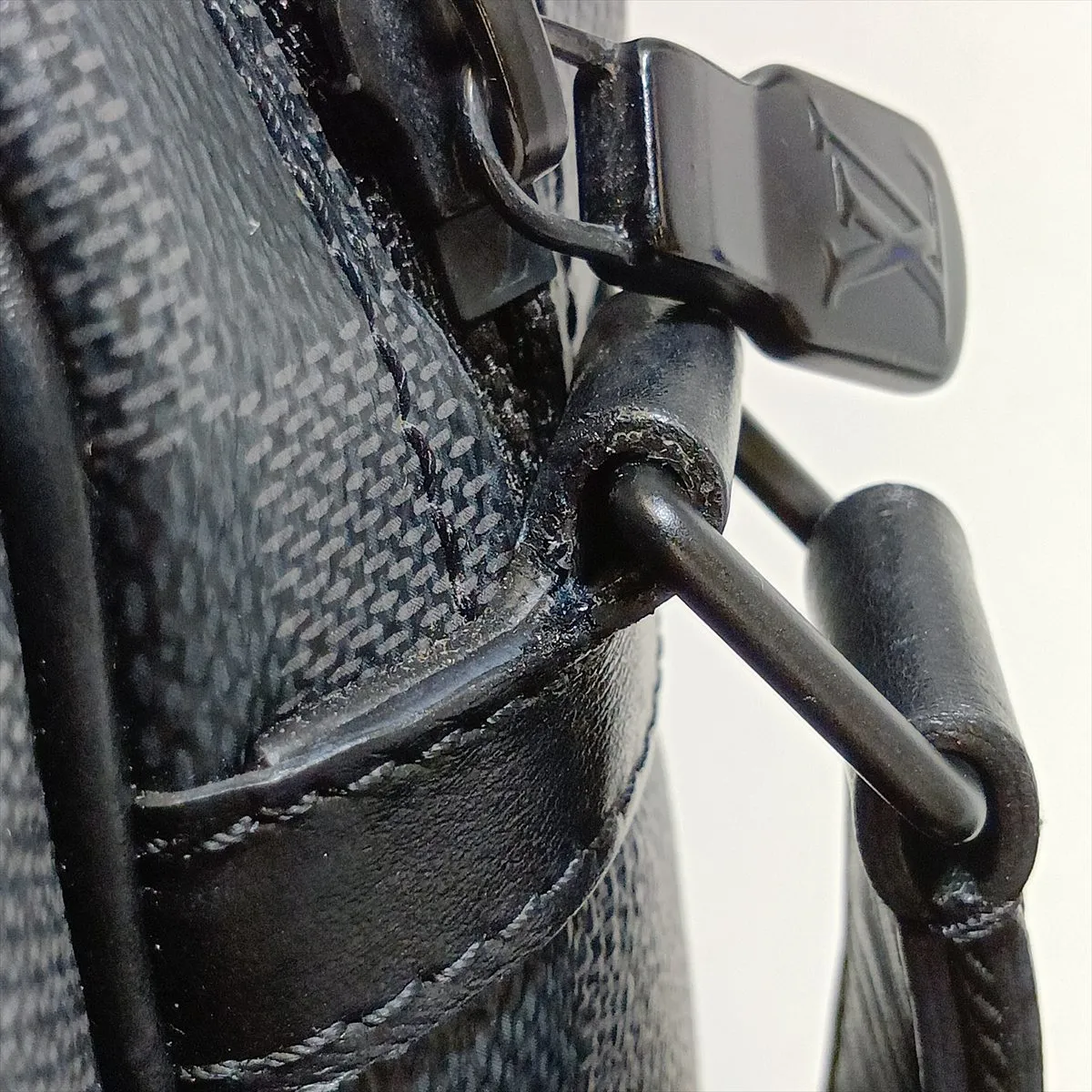Damier Graphite Utility Messenger Bag N40280 MB0240 Black (RFID detected) — view 13