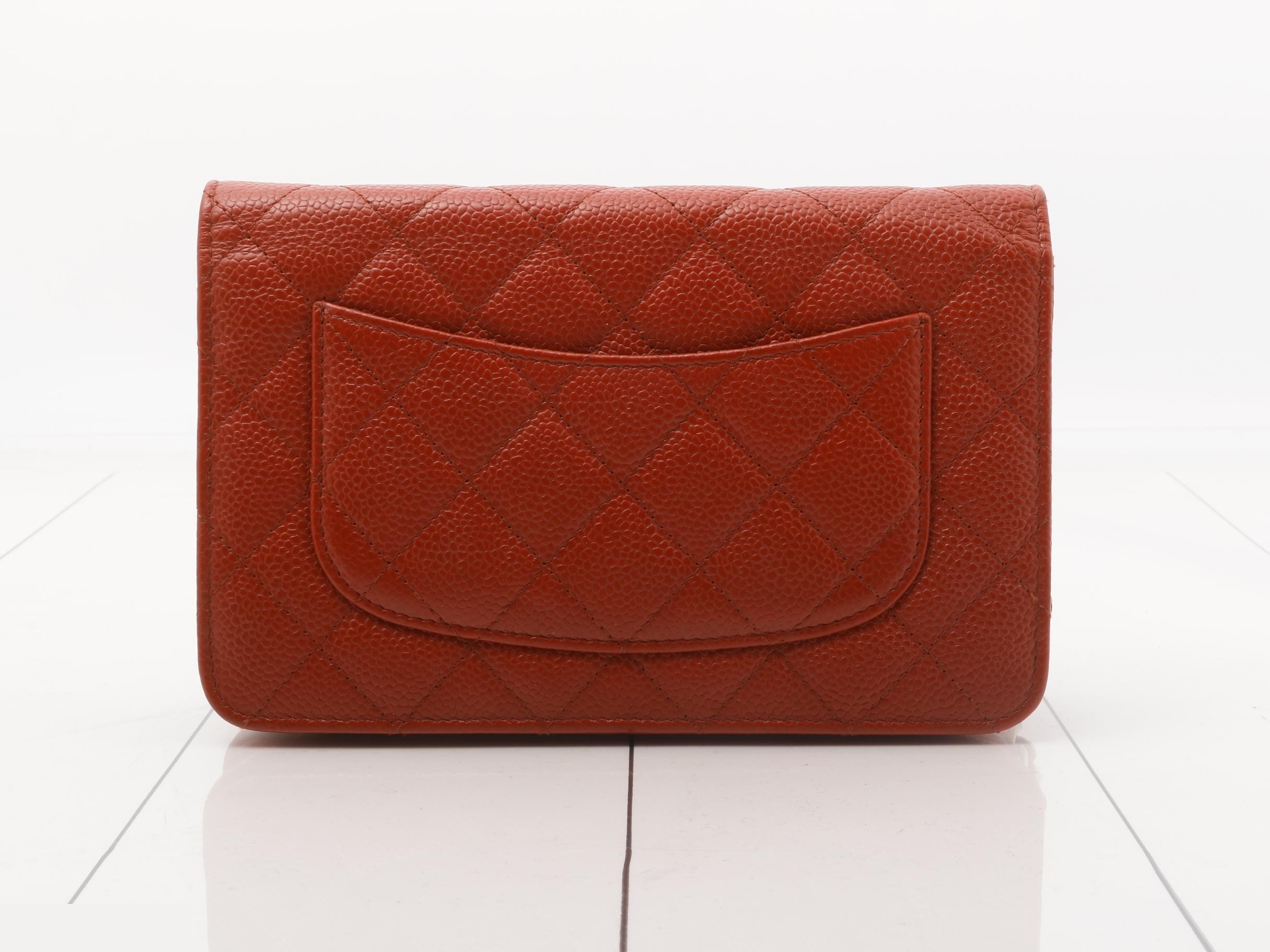 Matelassé (bag) and wallet, chain wallet, red — view 2