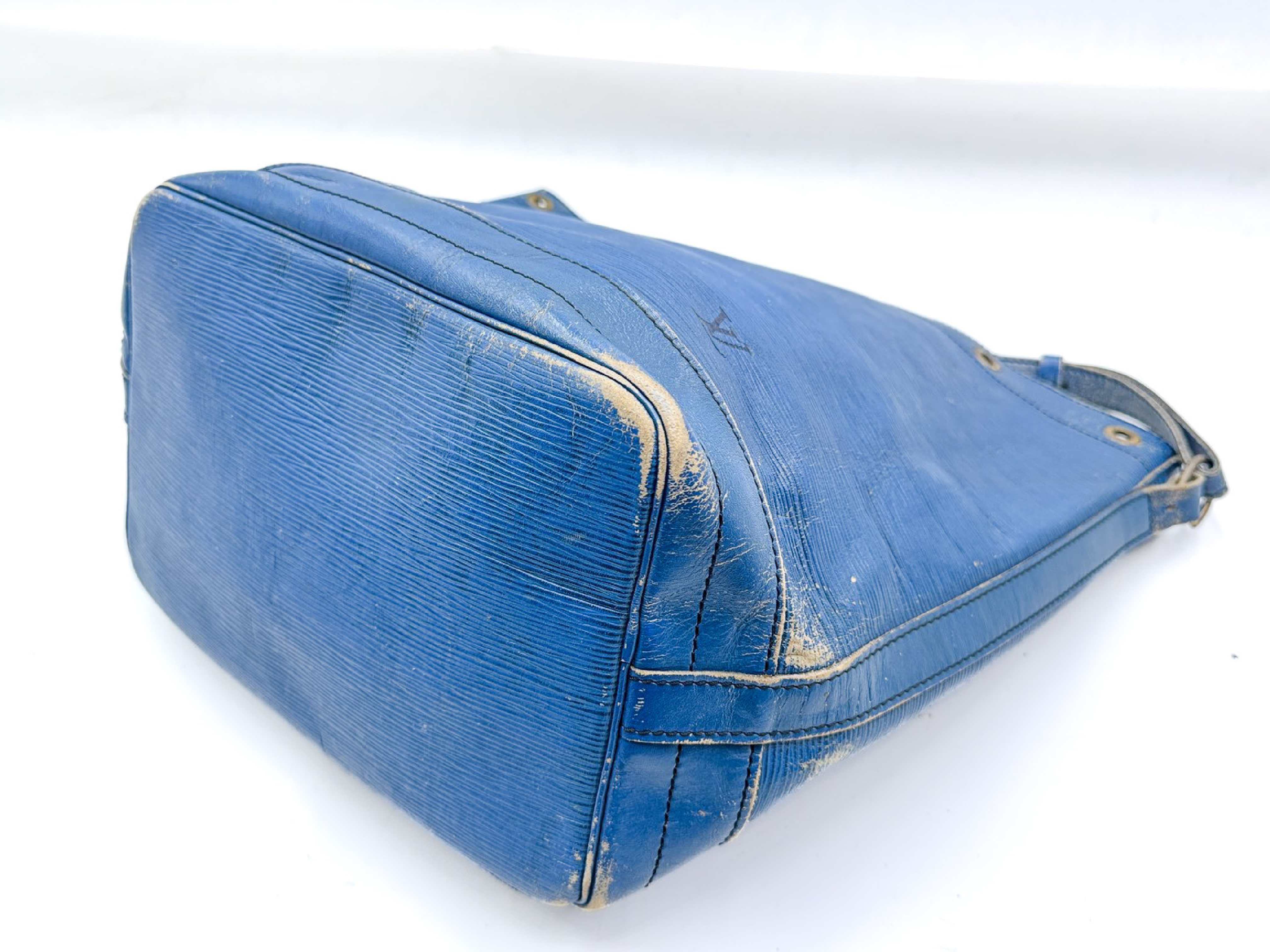 Epi Noe Toledo Blue Shoulder Bag — view 8