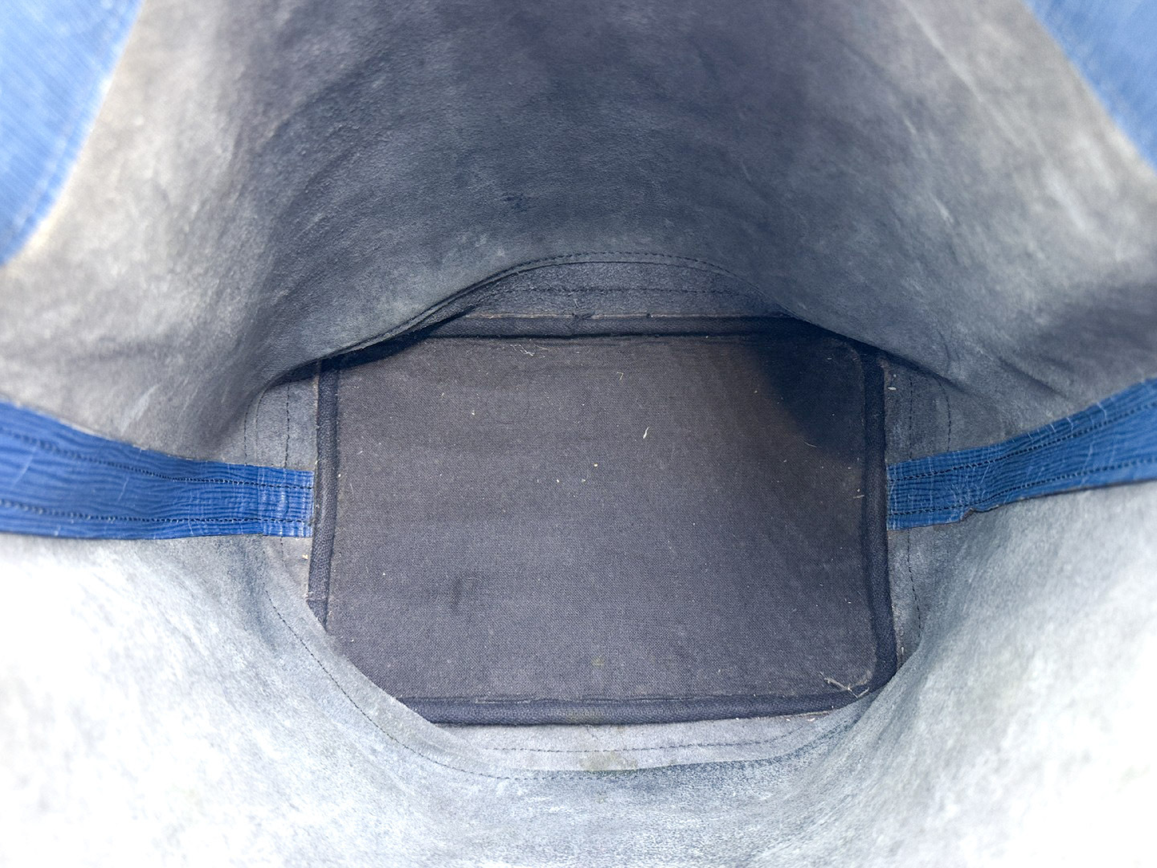 Epi Noe Toledo Blue Shoulder Bag — view 10