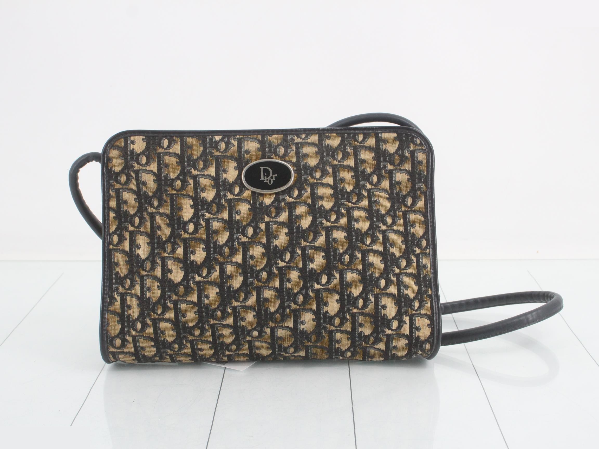 trotter shoulder bag