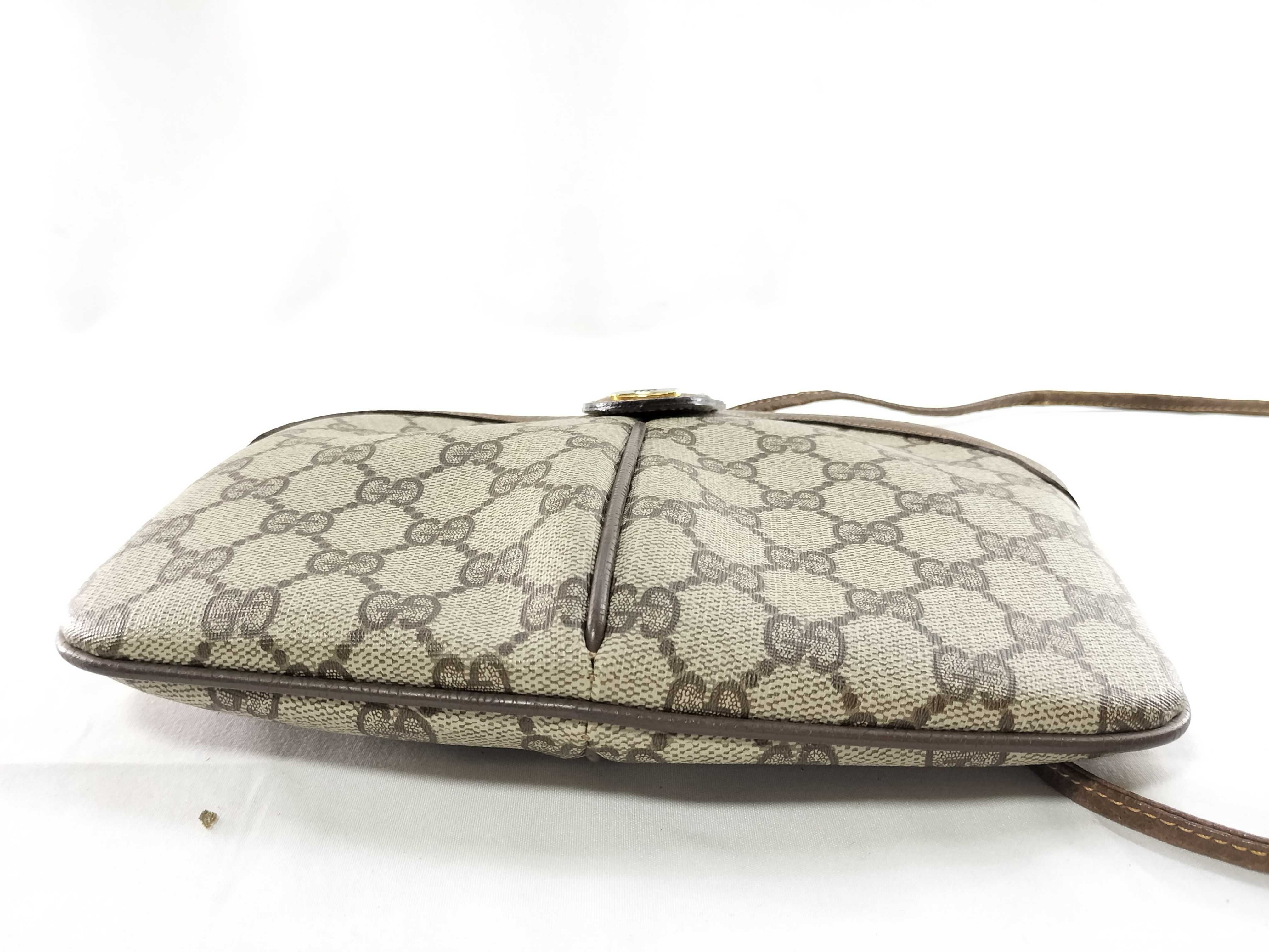 GG Supreme Shoulder Bag — view 6
