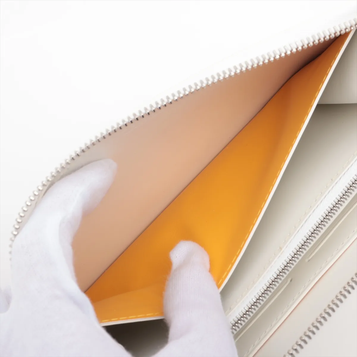 Herringbone Matignon PVC x Leather Round Zip Wallet White — view 5