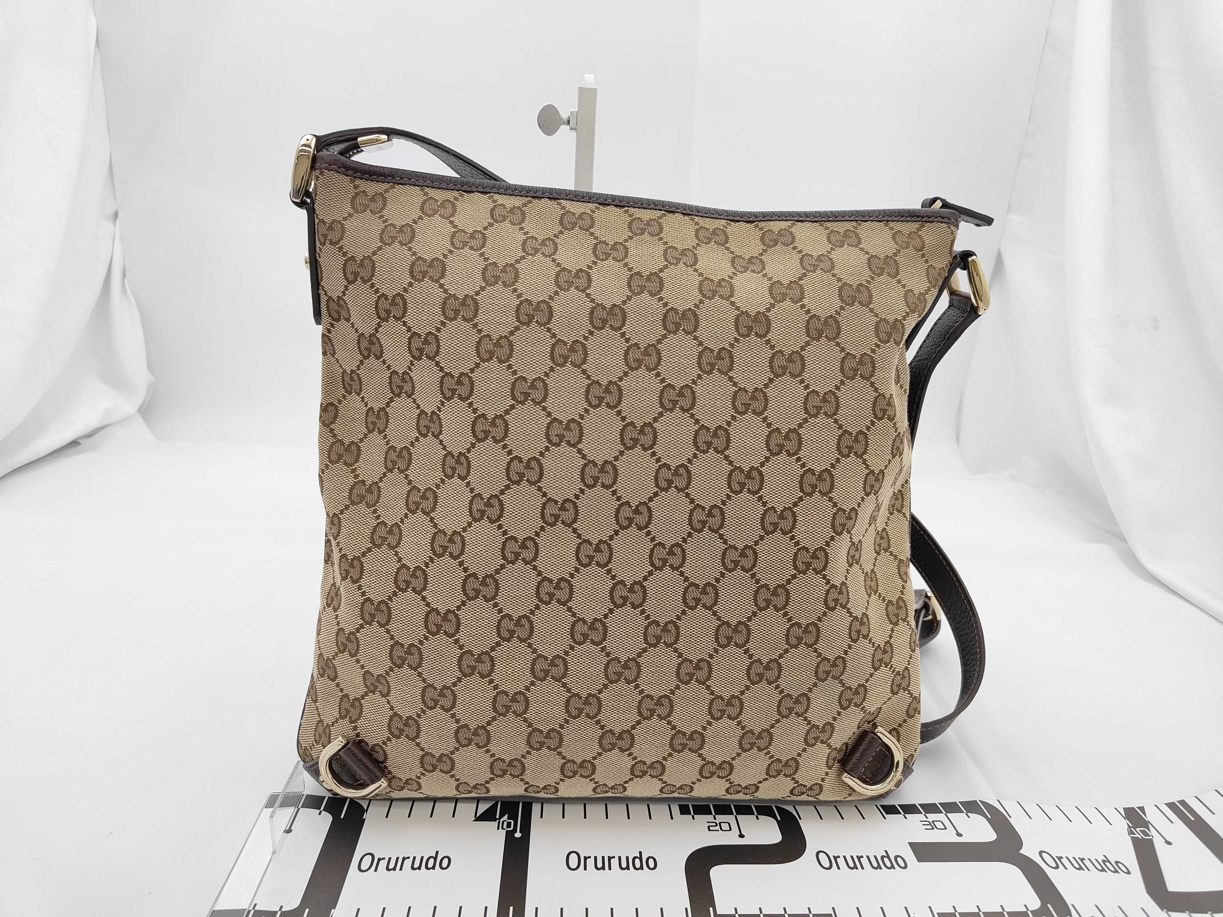 GG Canvas Shoulder Bag — view 2