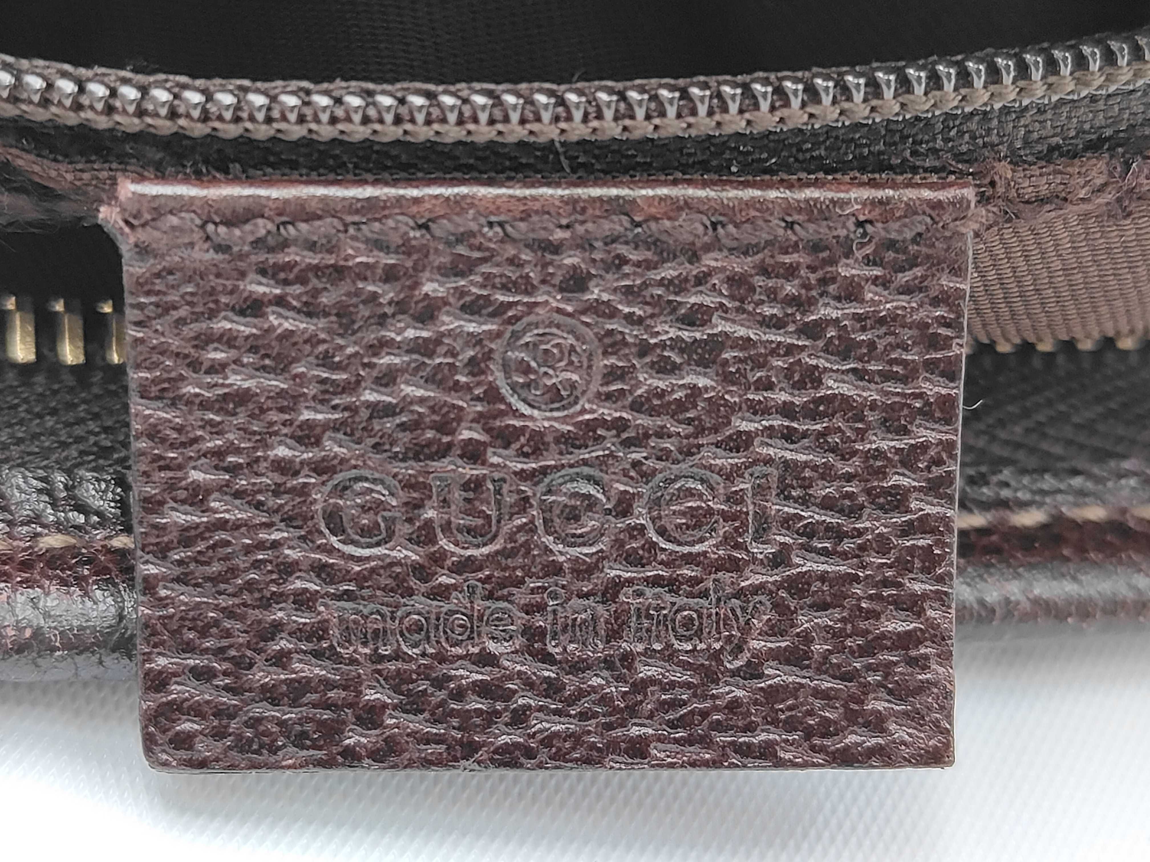 GG Canvas Shoulder Bag — view 11