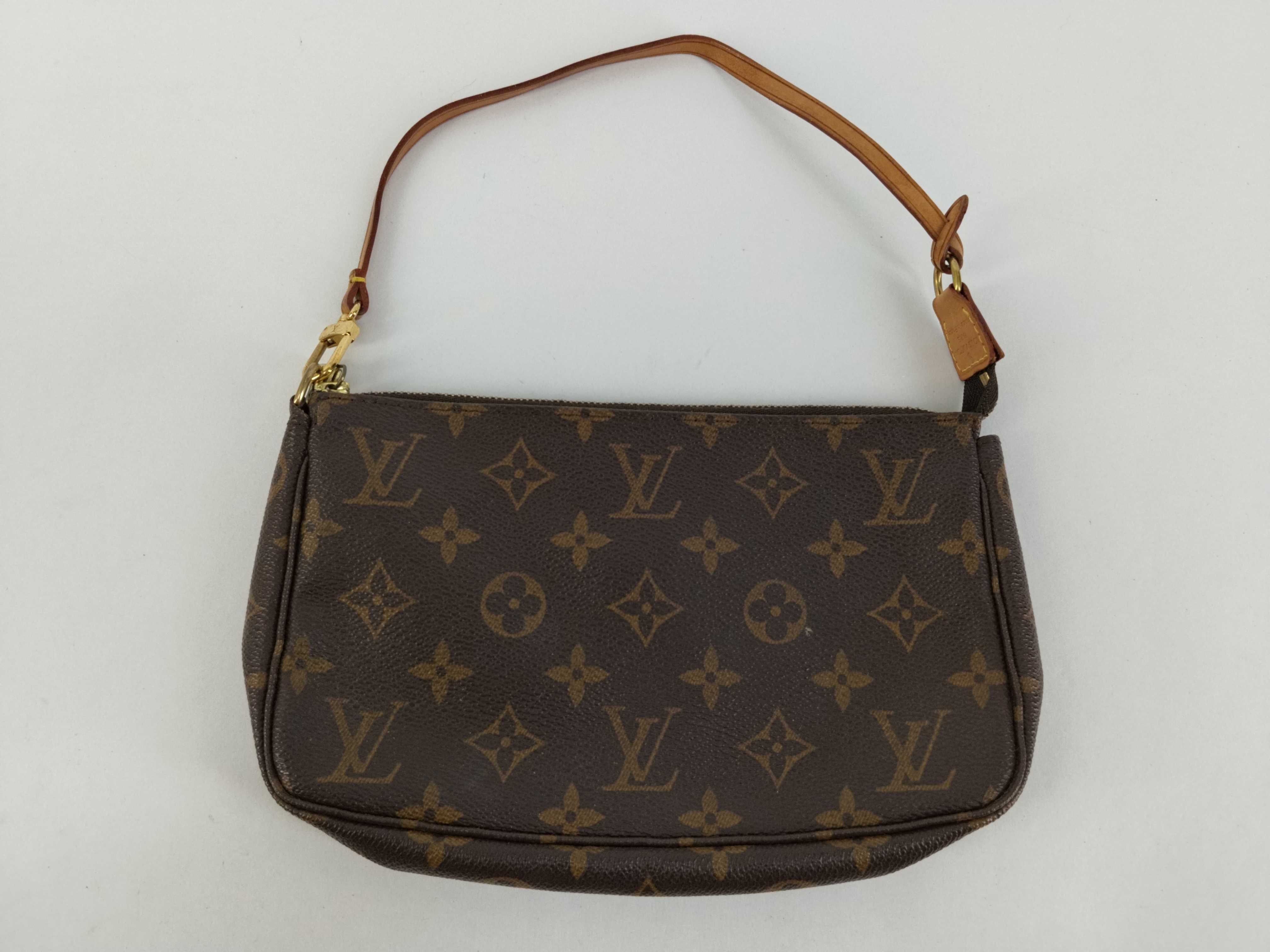 Monogram Louis Vuitton Monogram Pouch Pochette Accessoires M51980 Pouch