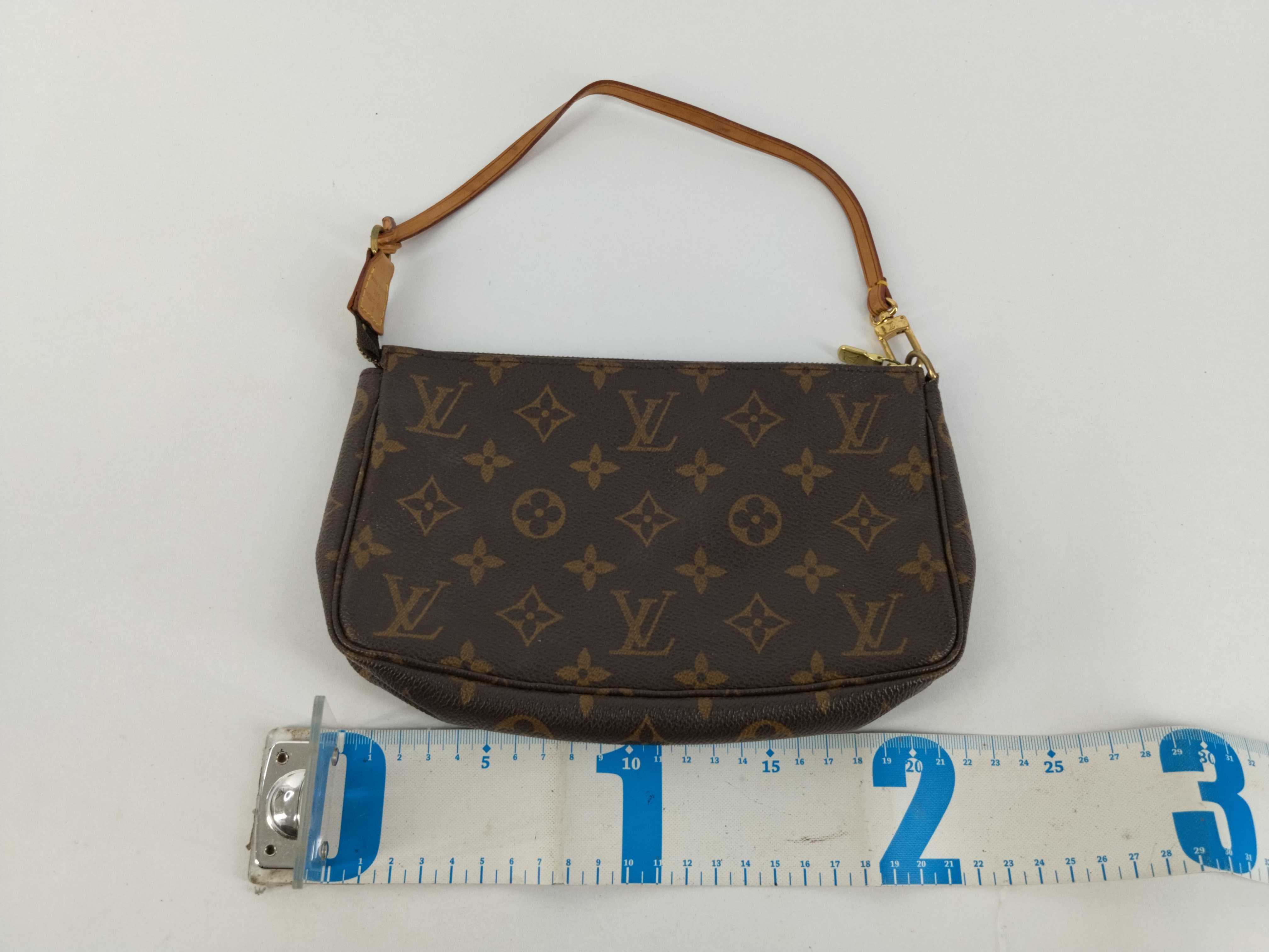 Monogram Louis Vuitton Monogram Pouch Pochette Accessoires M51980 Pouch — view 2