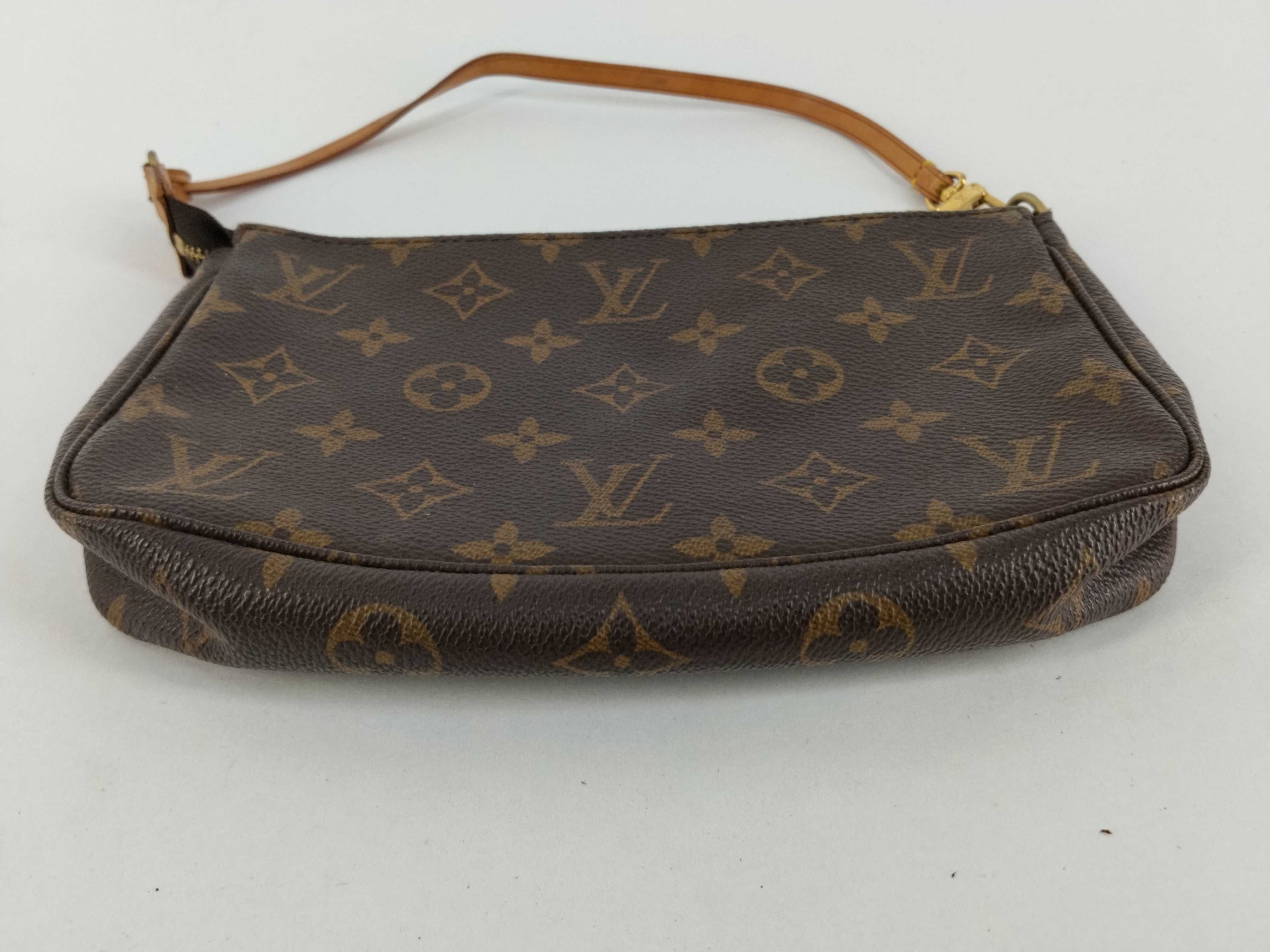 Monogram Louis Vuitton Monogram Pouch Pochette Accessoires M51980 Pouch — view 8