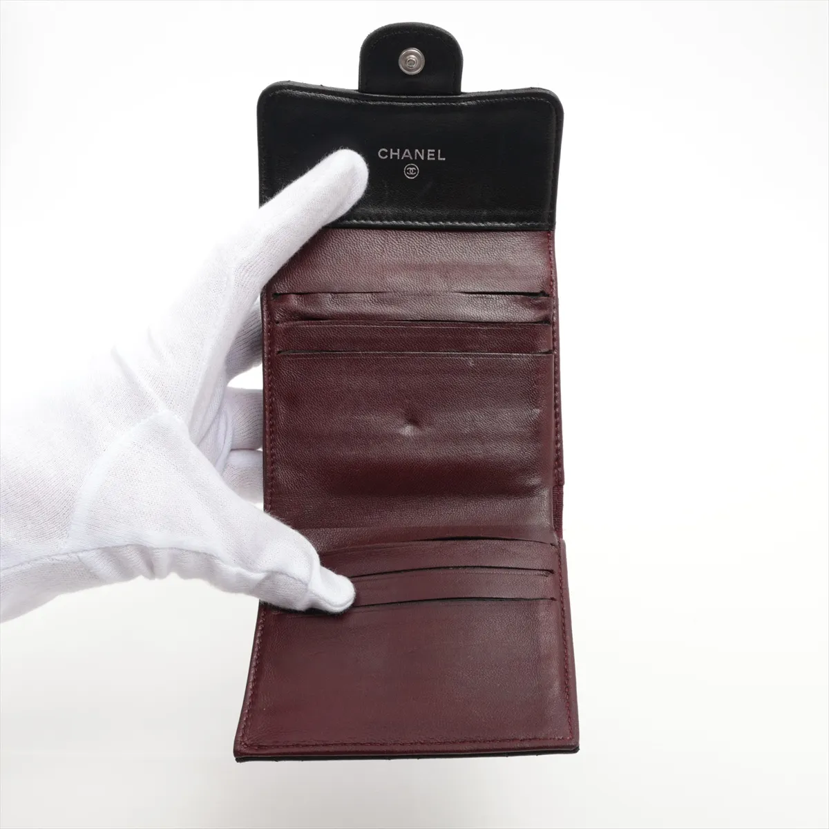 Matelasse Lambskin Compact Wallet Black Gold Hardware 12859537 — view 4