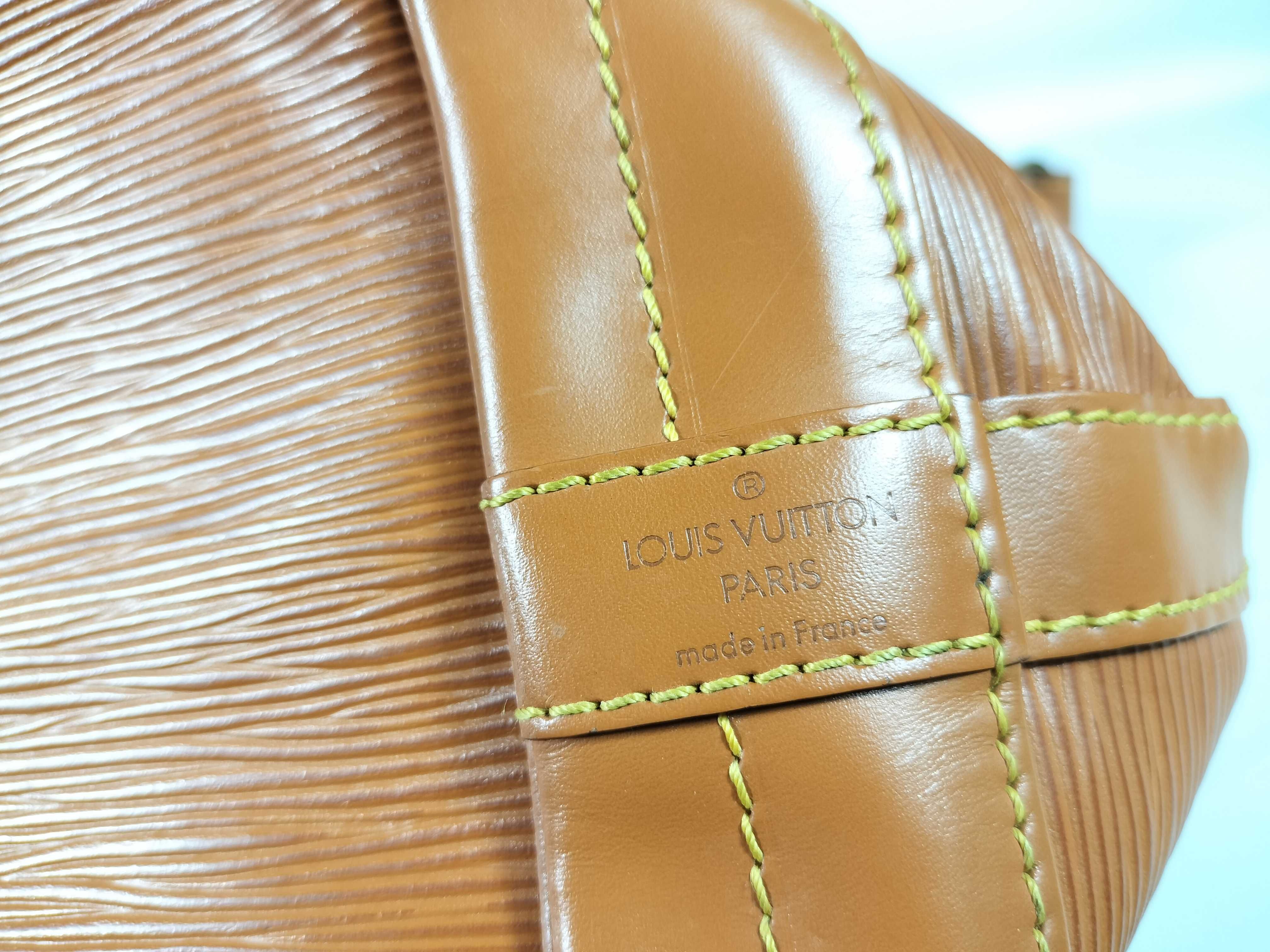 Epi Louis Vuitton Noe Epi Shoulder Bag — view 13